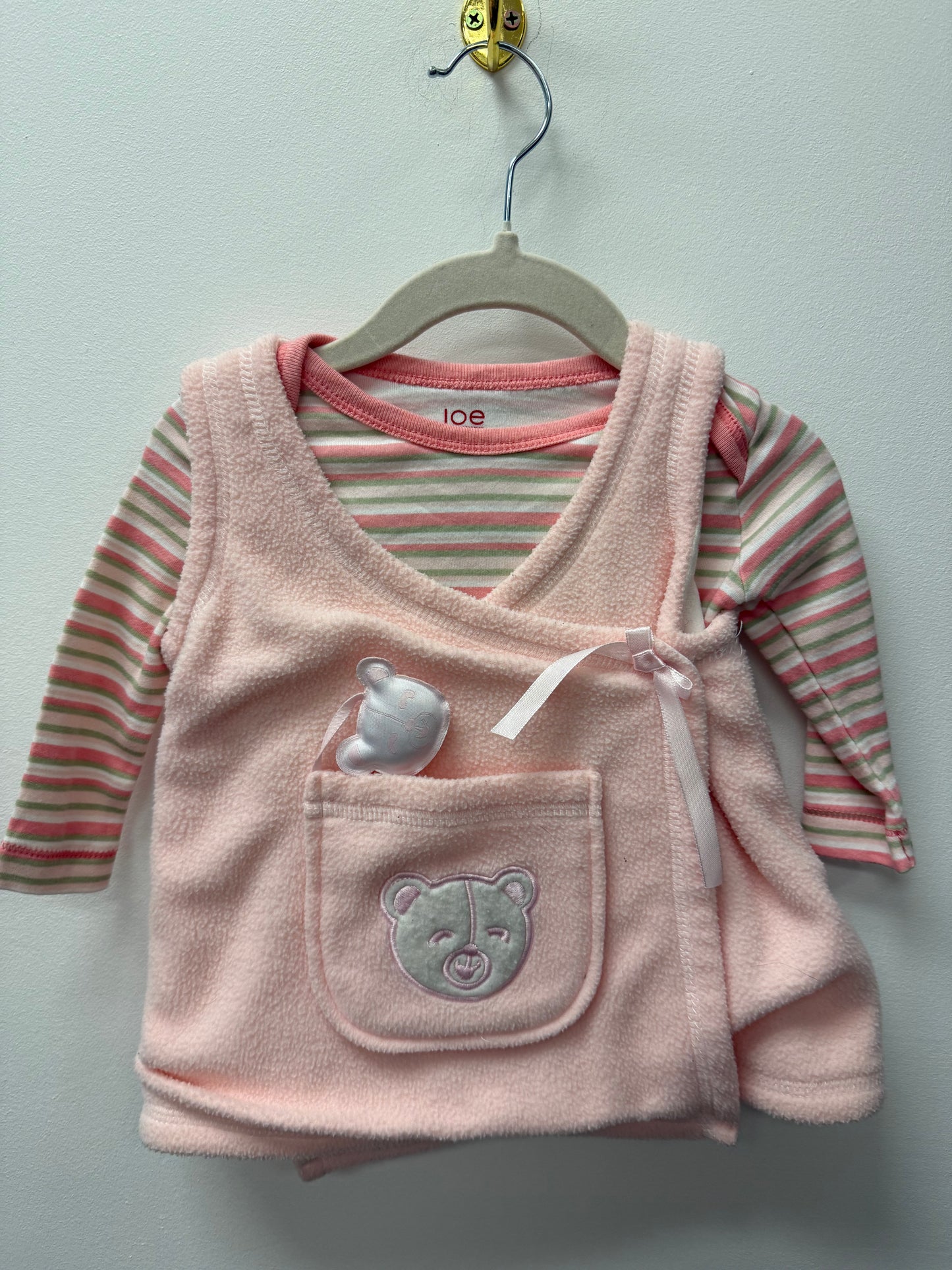 JOE FRESH 2 PIECE WITH TEDDY IN THE POCKET SIZE 3-6M