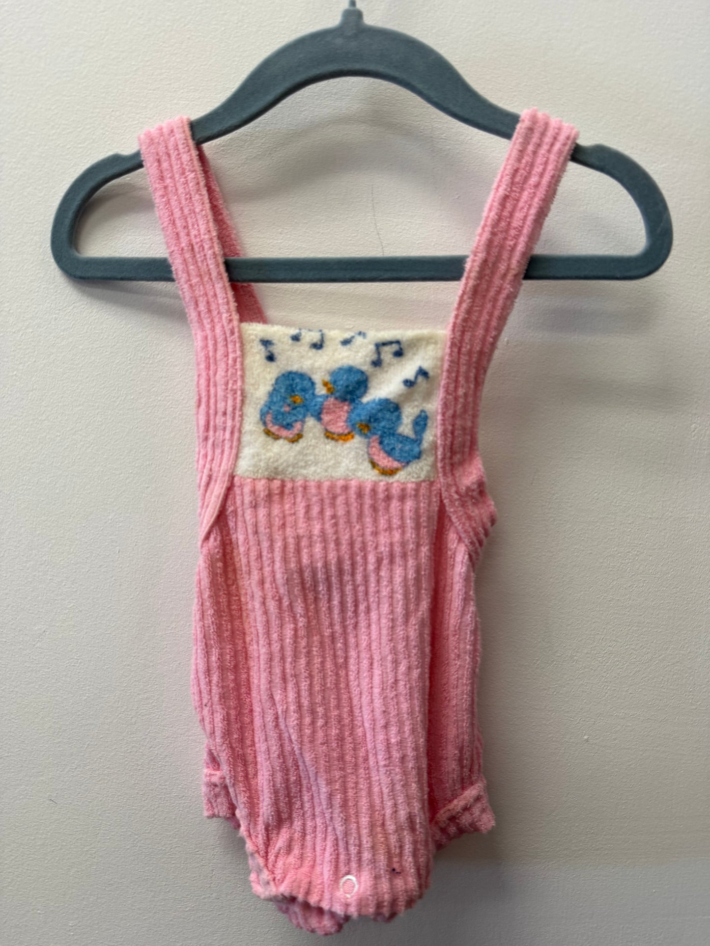 VINTAGE DUCK BUBBLE ROMPER SIZE 0-3M