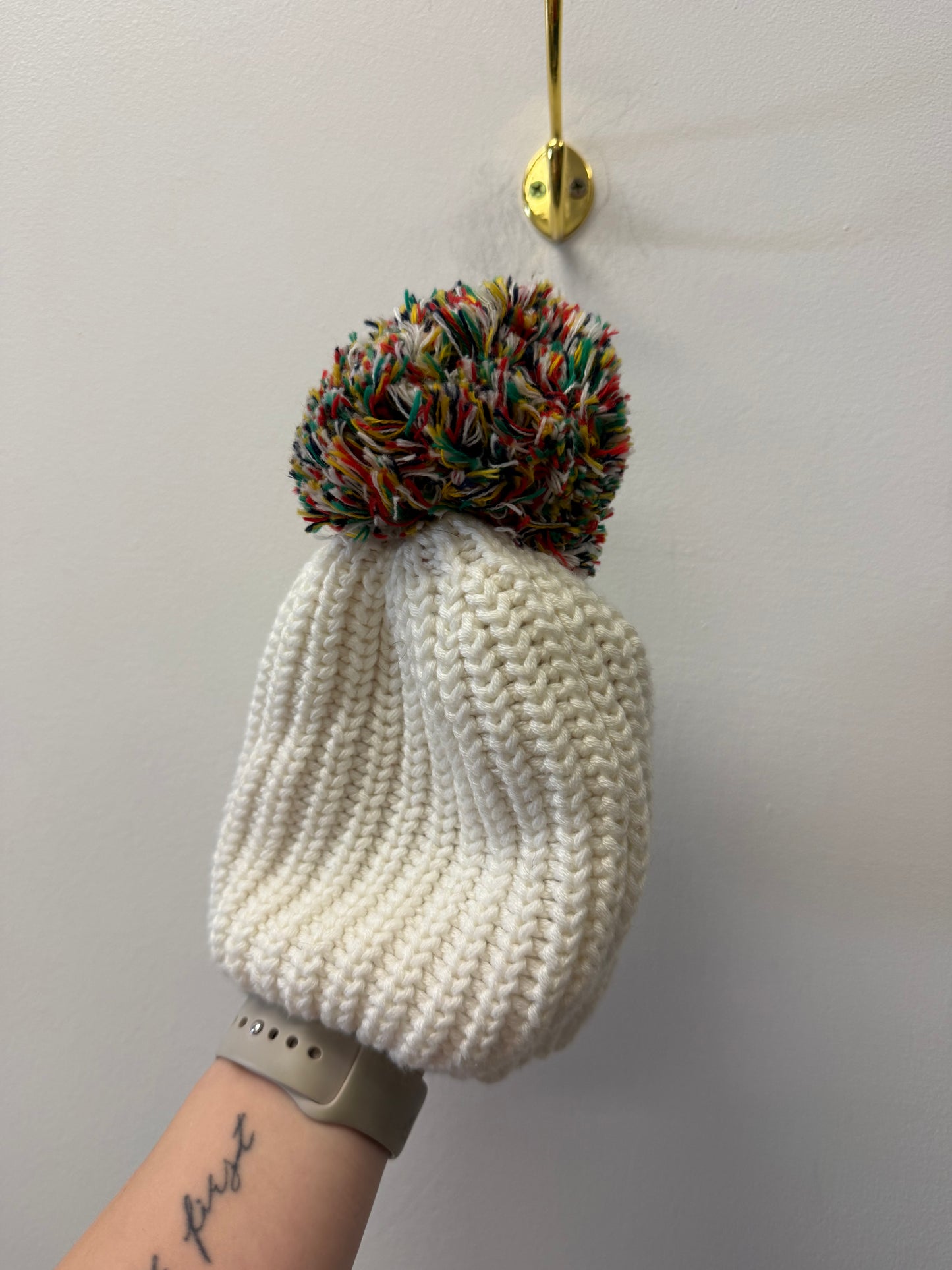 HUDSONS BAY TOQUE SIZE 0-12M