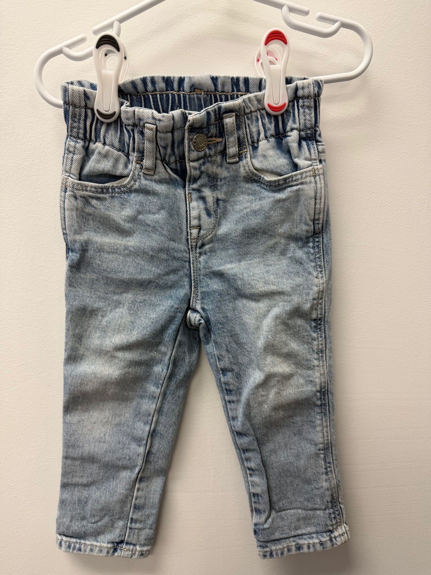BABY GAP JEANS SIZE 18-24M