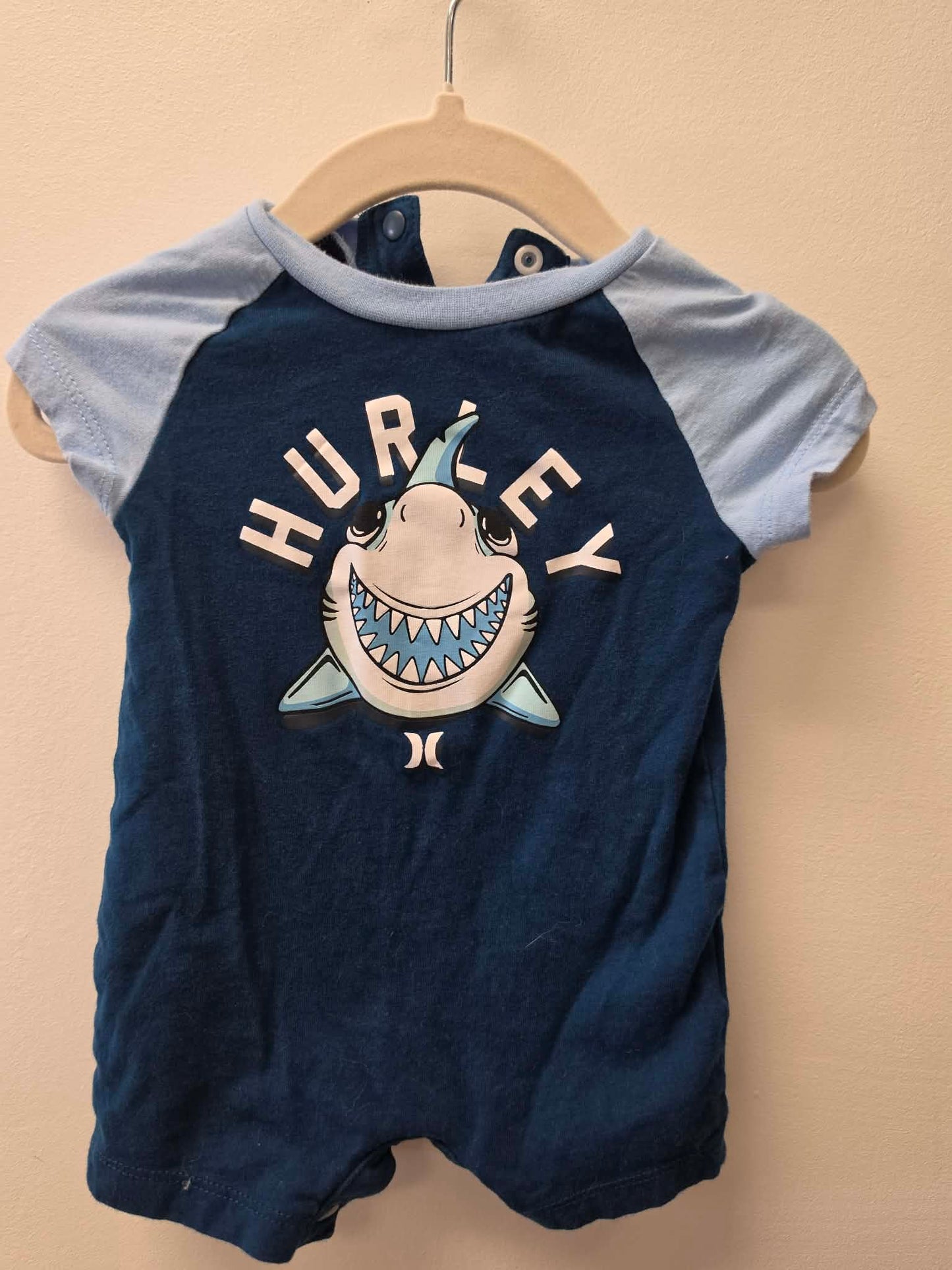HURLEY SHARK ROMPER SIZE 3M