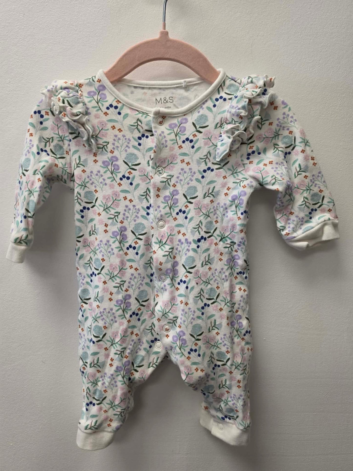 M&S FLORAL SLEEPER SIZE 0-3M