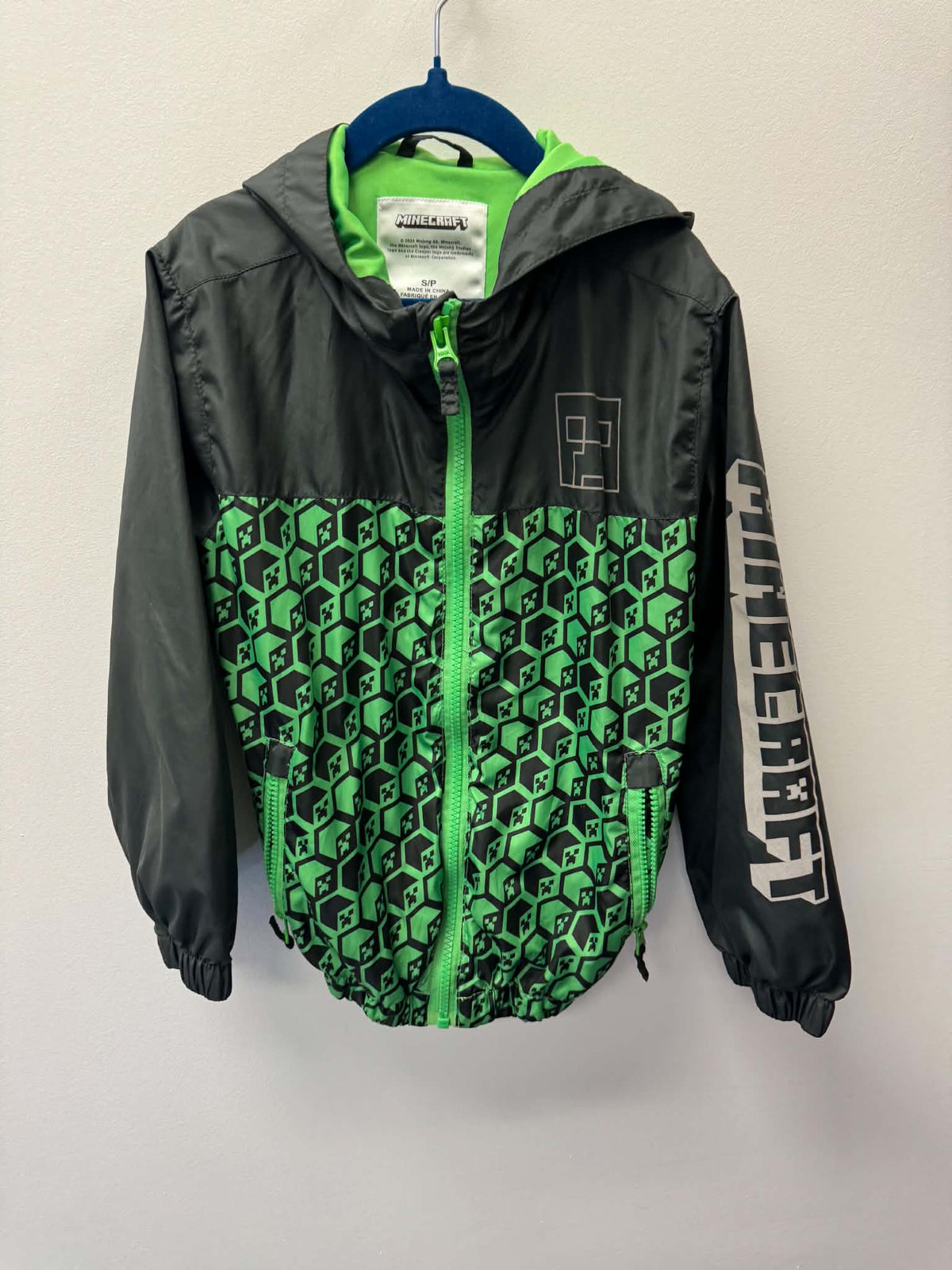MINECRAFT COAT SIZE 6-7