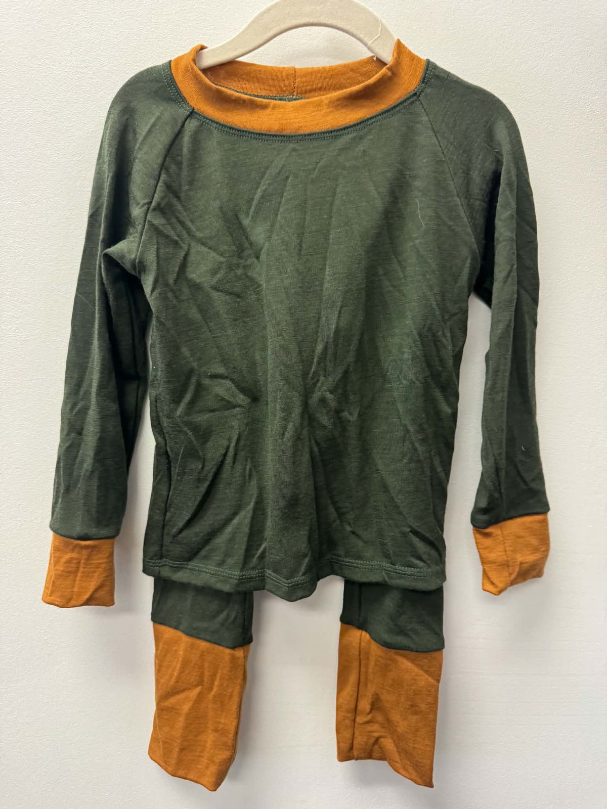TAG WAS REMOVED, HANDSEWN GROW WITH ME OUTFIT SIZE 2-4T