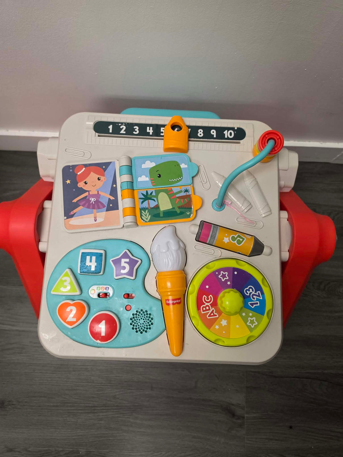 FISHER-PRICE 4-IN-1 ACTIVITY TABLE & EASEL