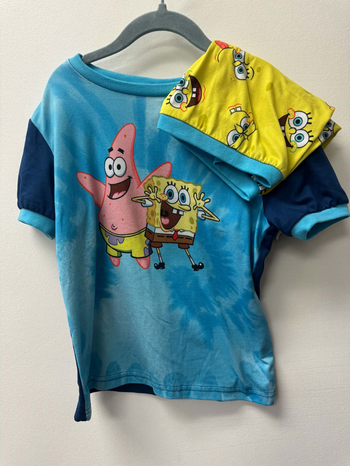 SPONGE BOB PJ SHORTS SET SIZE 6