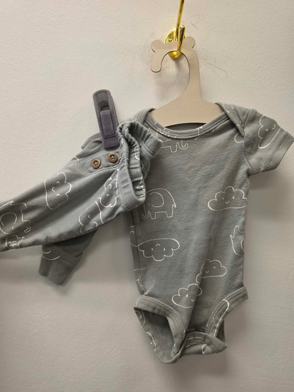 CARTERS NEWBORN CLOUD OUTFIT