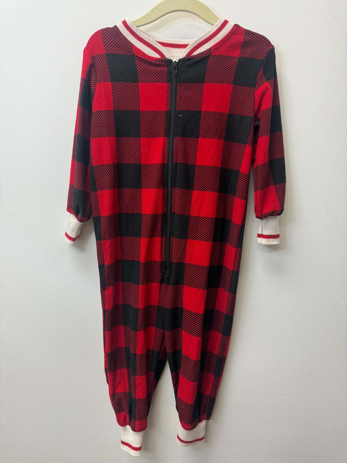 RED PLAID SLEEPER SIZE 2T