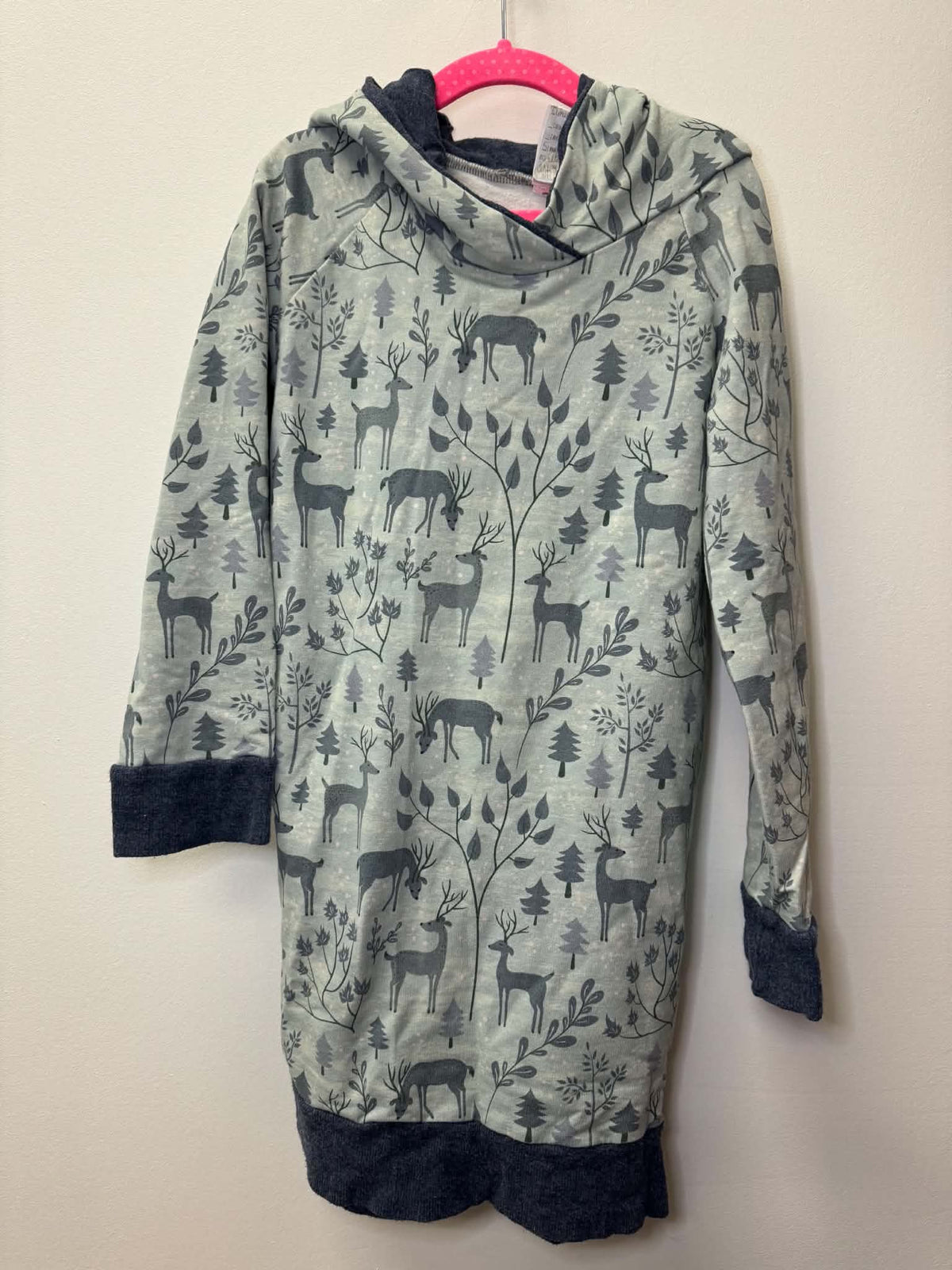 FINN & ARM DEER LONG SWEATER/DRESS SIZE 8