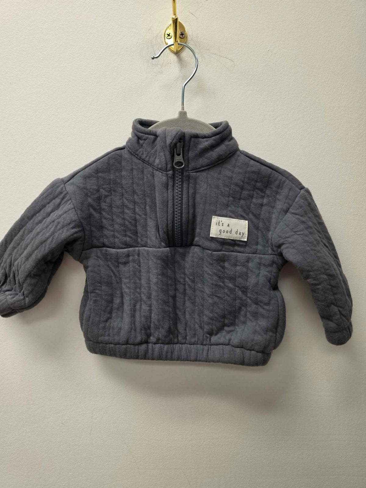 NWOT CARTERS QUILTED PULLOVER SIZE 0-3M