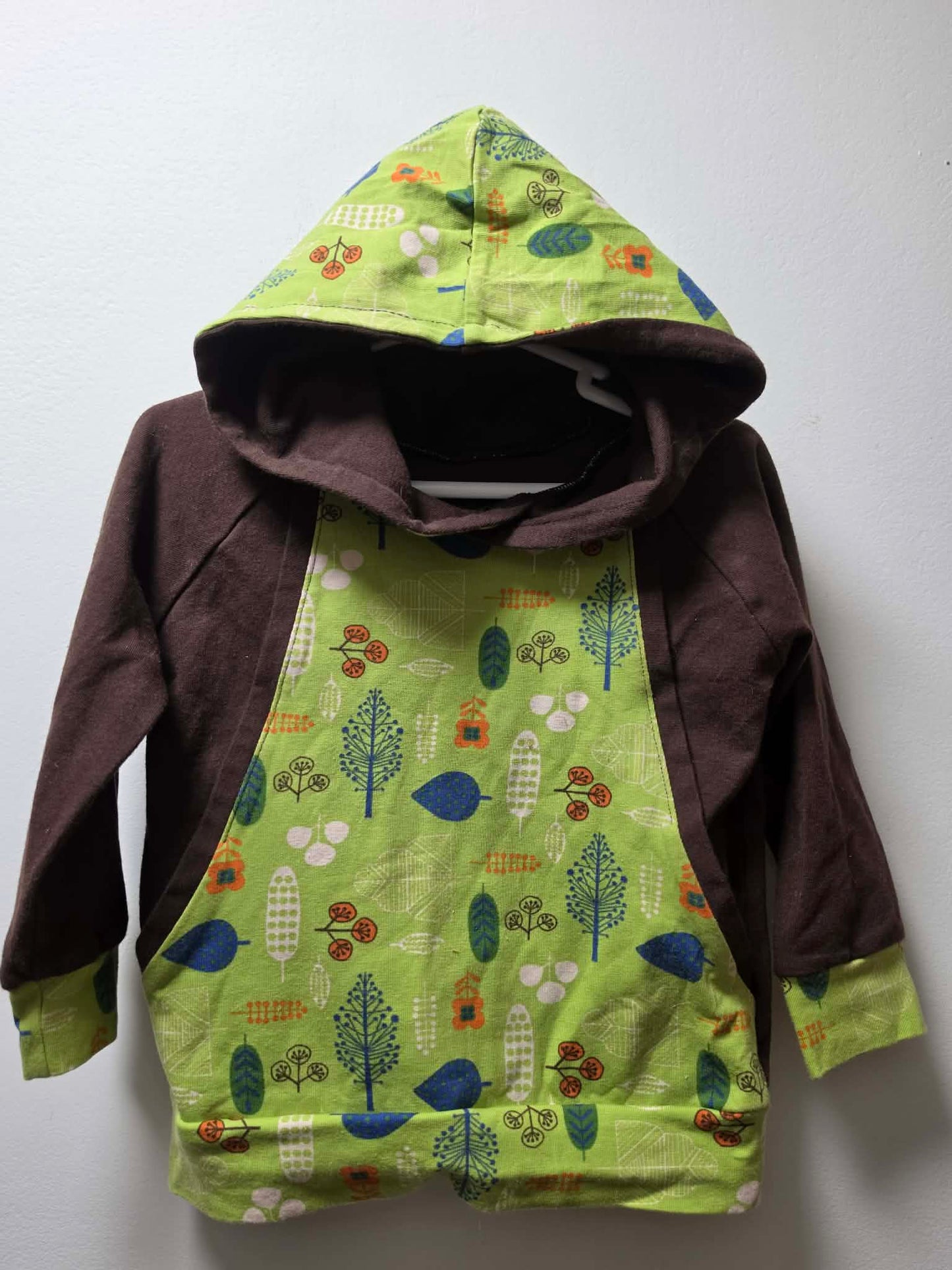 HANDMADE HOODIE SIZE 6-12M