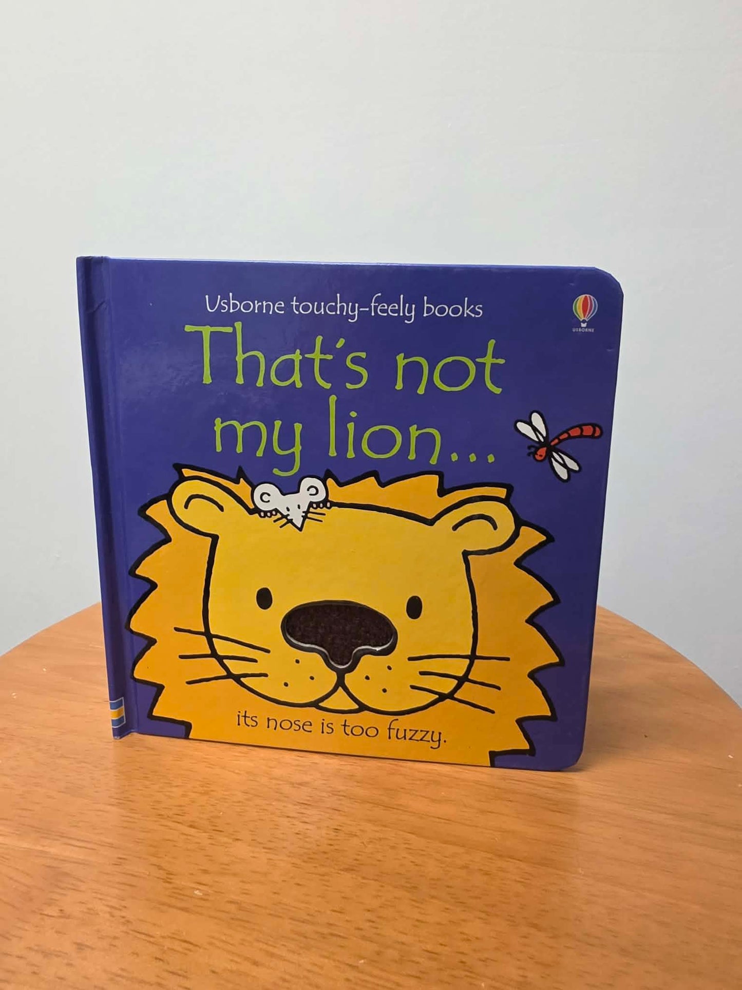USBORNE TOUCH & FEEL LION BOOK