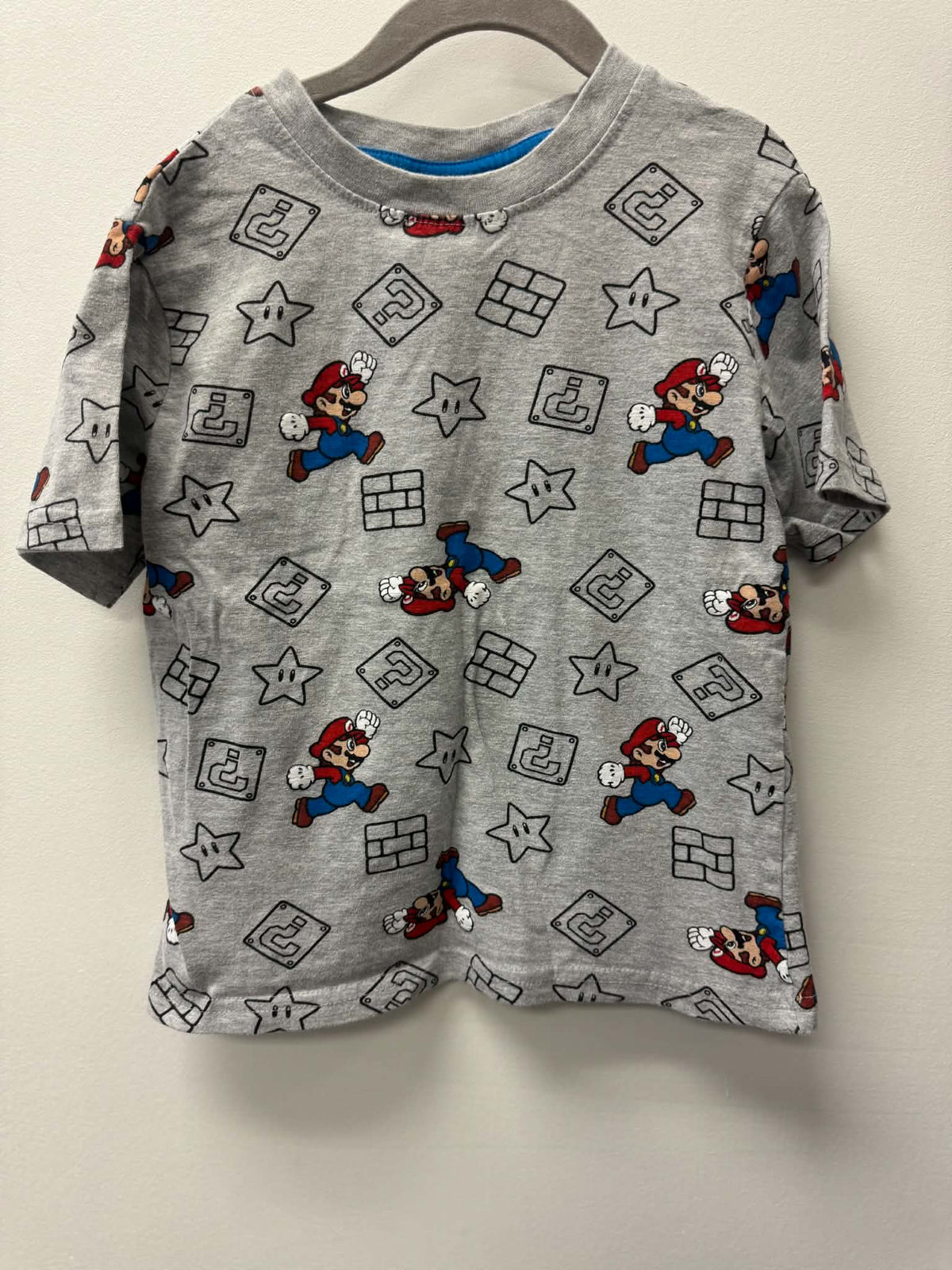 SUPER MARIO GREY SHIRT SIZE 6