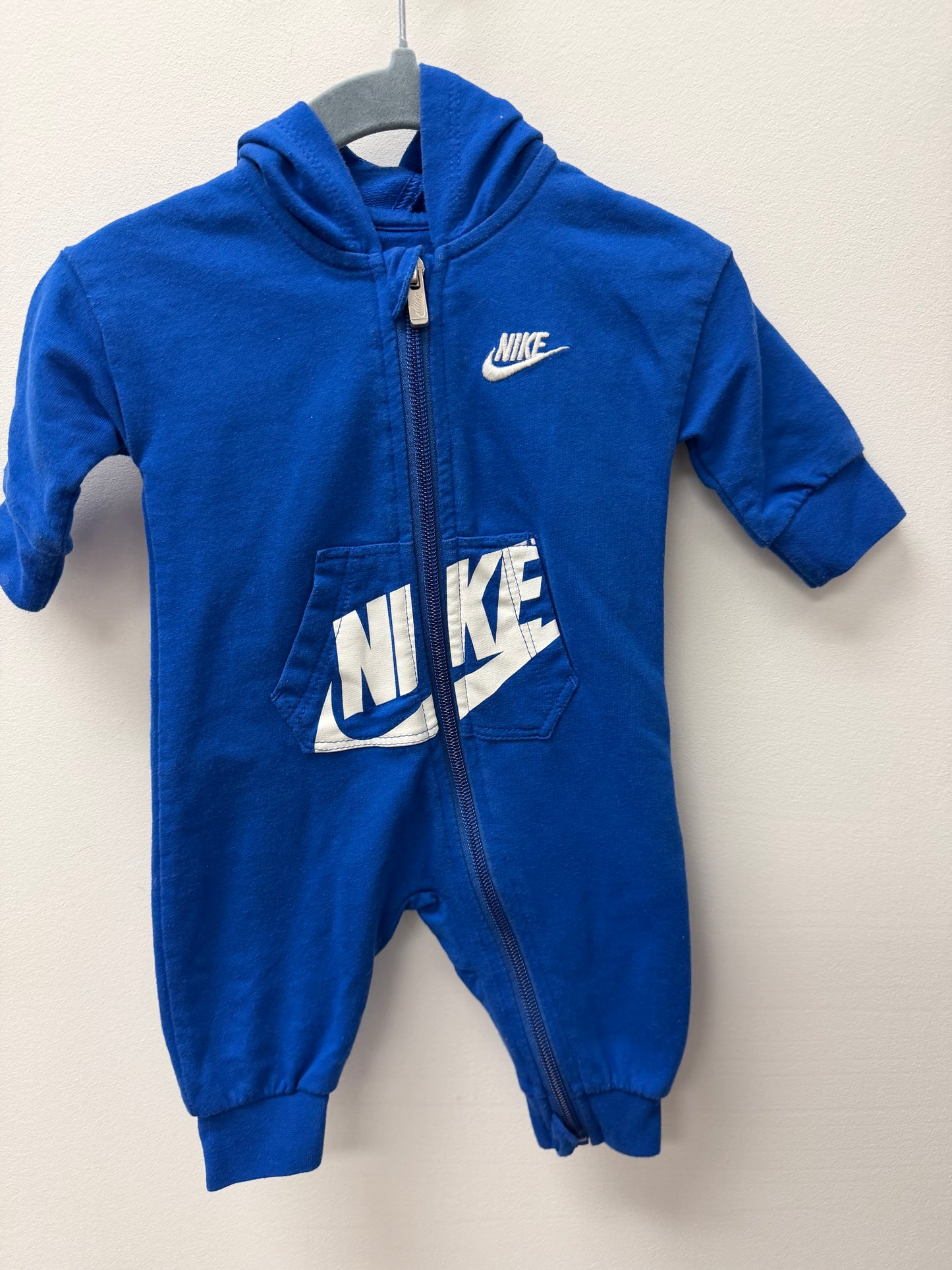 NIKE HOODED ONE PIECE 3M