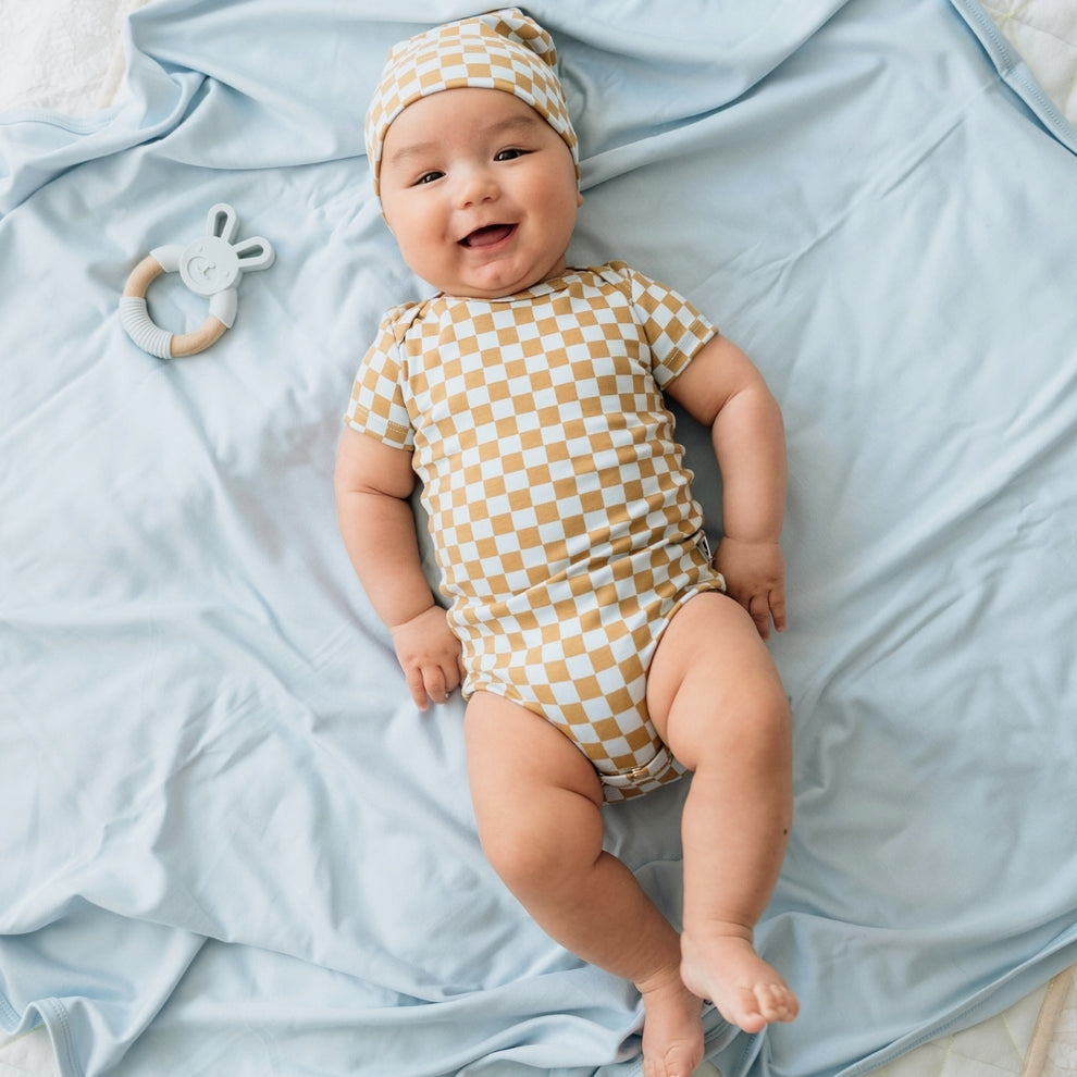 LITTLE & LIVELY SHORT SLEEVE BAMBOO ONESIE