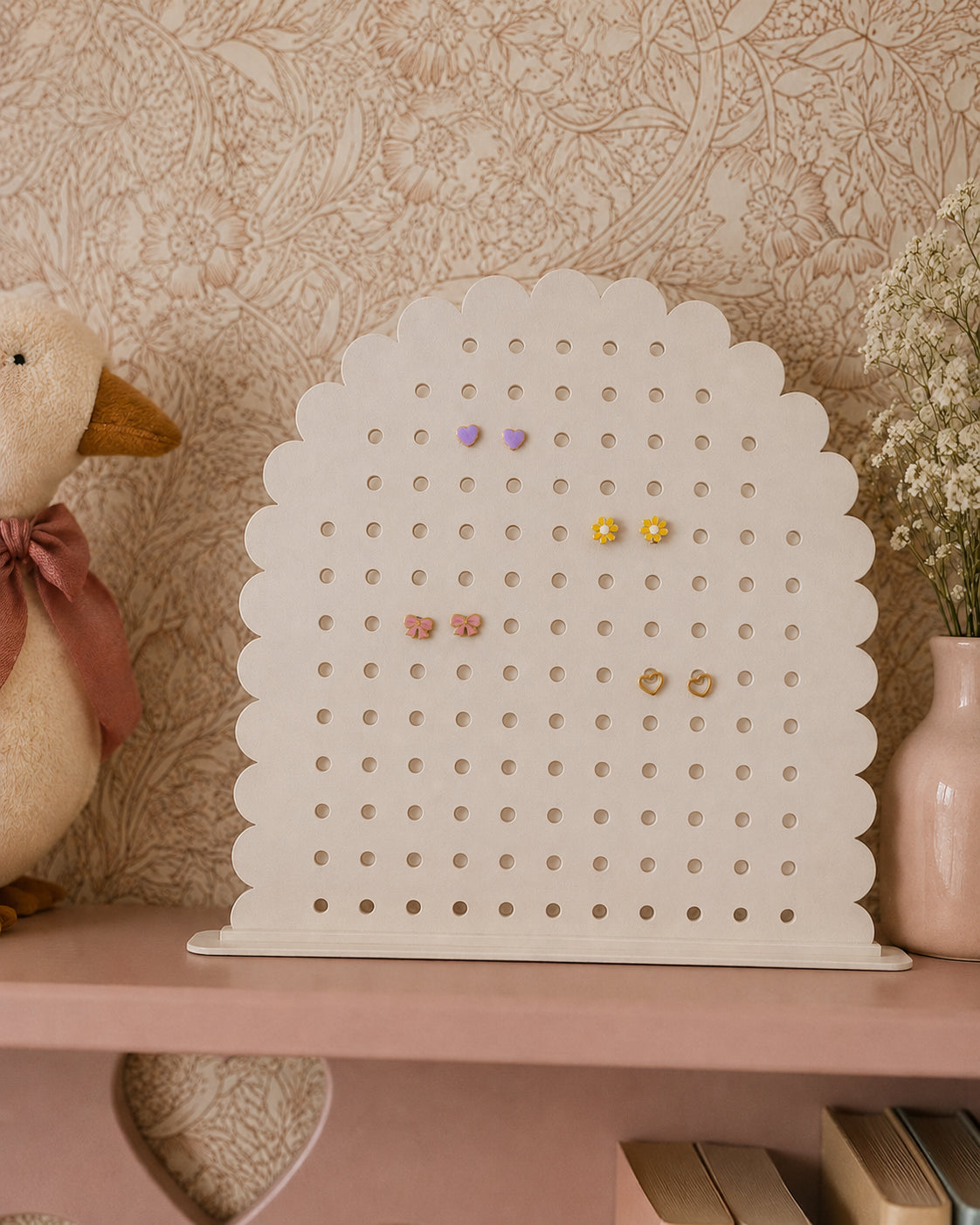 SCALLOPED EARRING DISPLAY