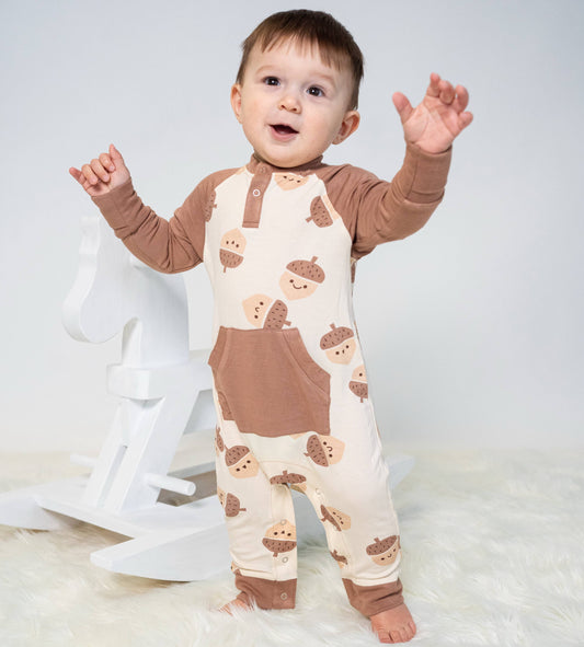 SILKBERRY BABY BAMBOO LONG SLEEVE ROMPER W/KANGAROO POCKET