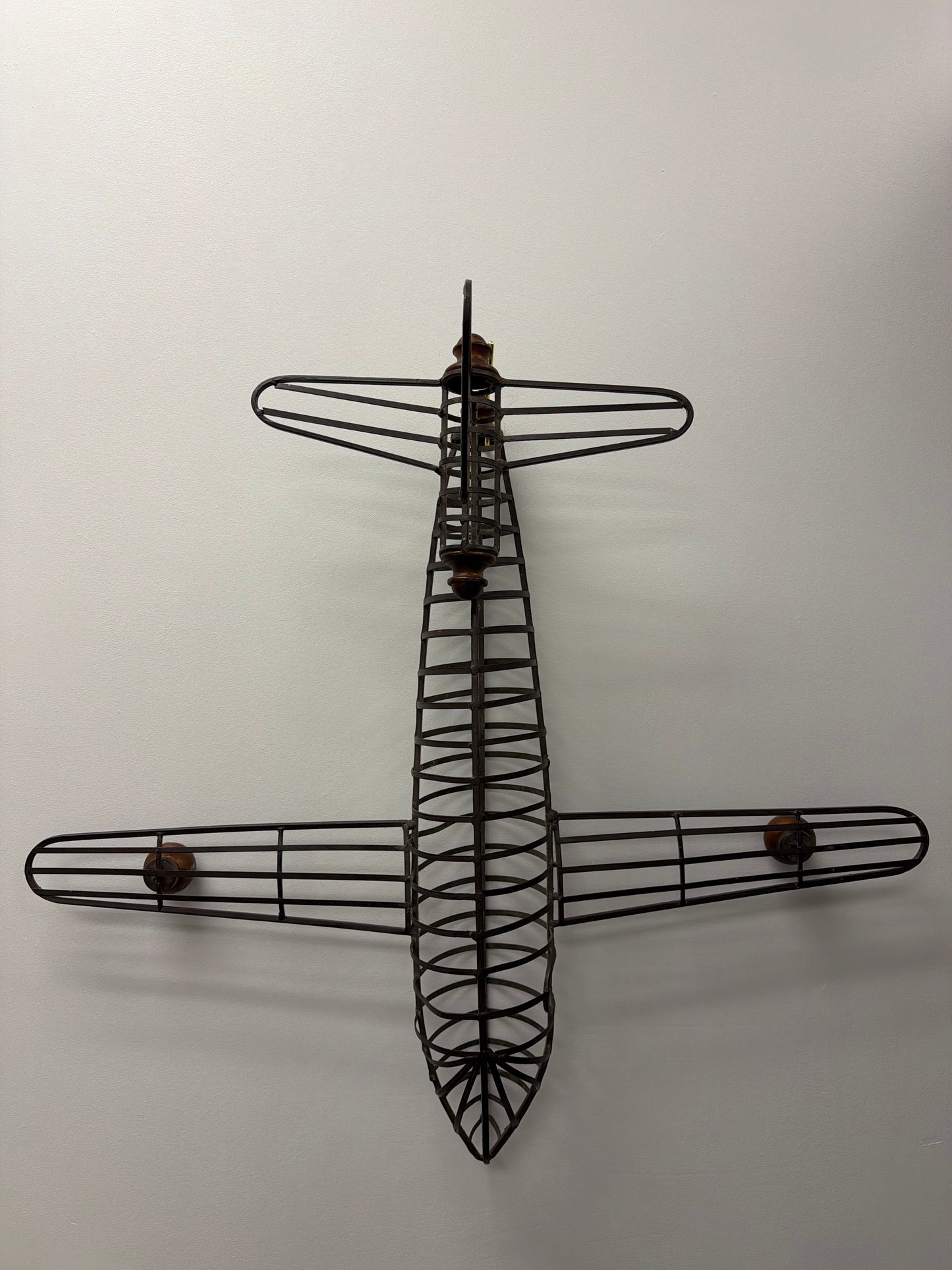 METAL AIRPLANE WALL HANGING (NO SHIPPING)