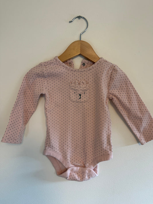 BABY GAP BEAR POCKET ONESIE SIZE 12-18M