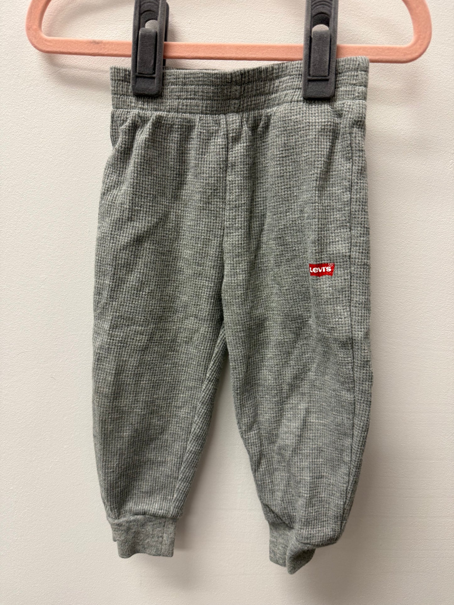 LEVI JOGGERS SIZE 18M