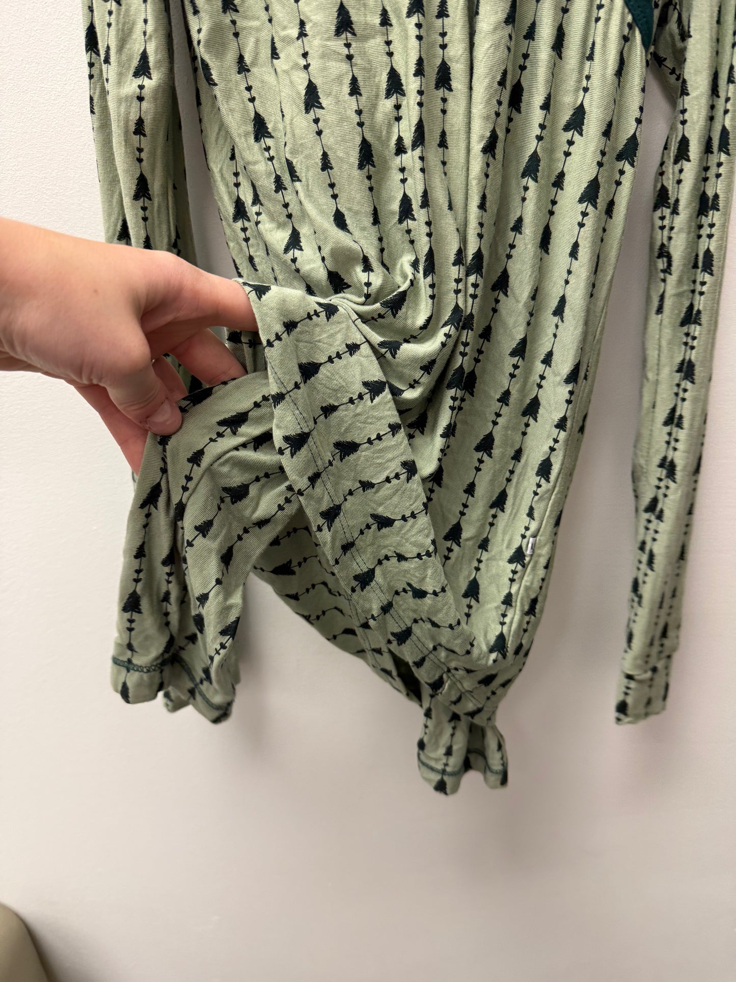 KICKEE PANTS ARROW PJ'S SIZE 12