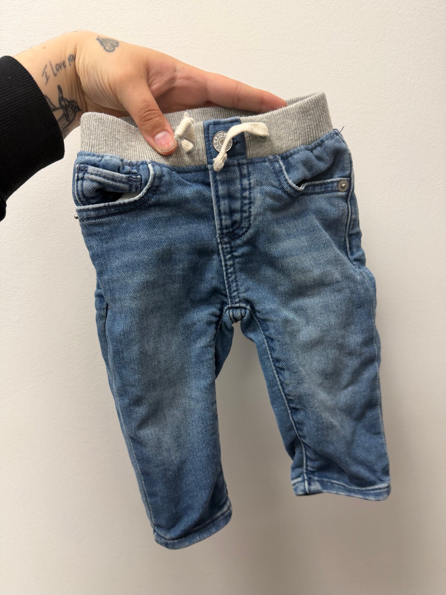 GAP JEANS SIZE 0-3M