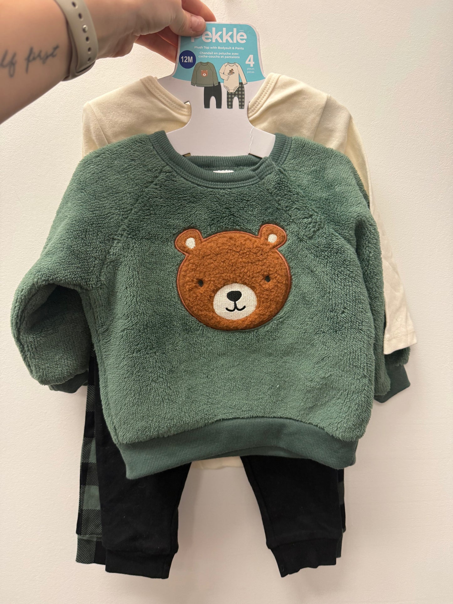 NEW PEKKLE 4 PIECE OUTFIT SIZE 12M