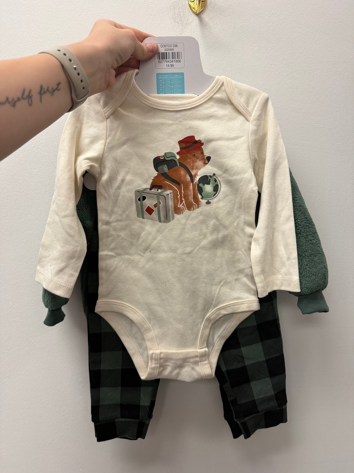 NEW PEKKLE 4 PIECE OUTFIT SIZE 12M
