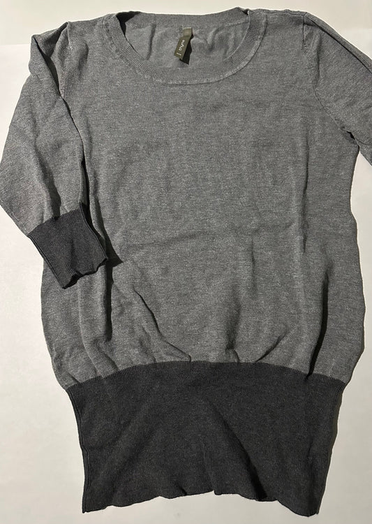 Thyme, Grey Maternity Sweater - Size Medium