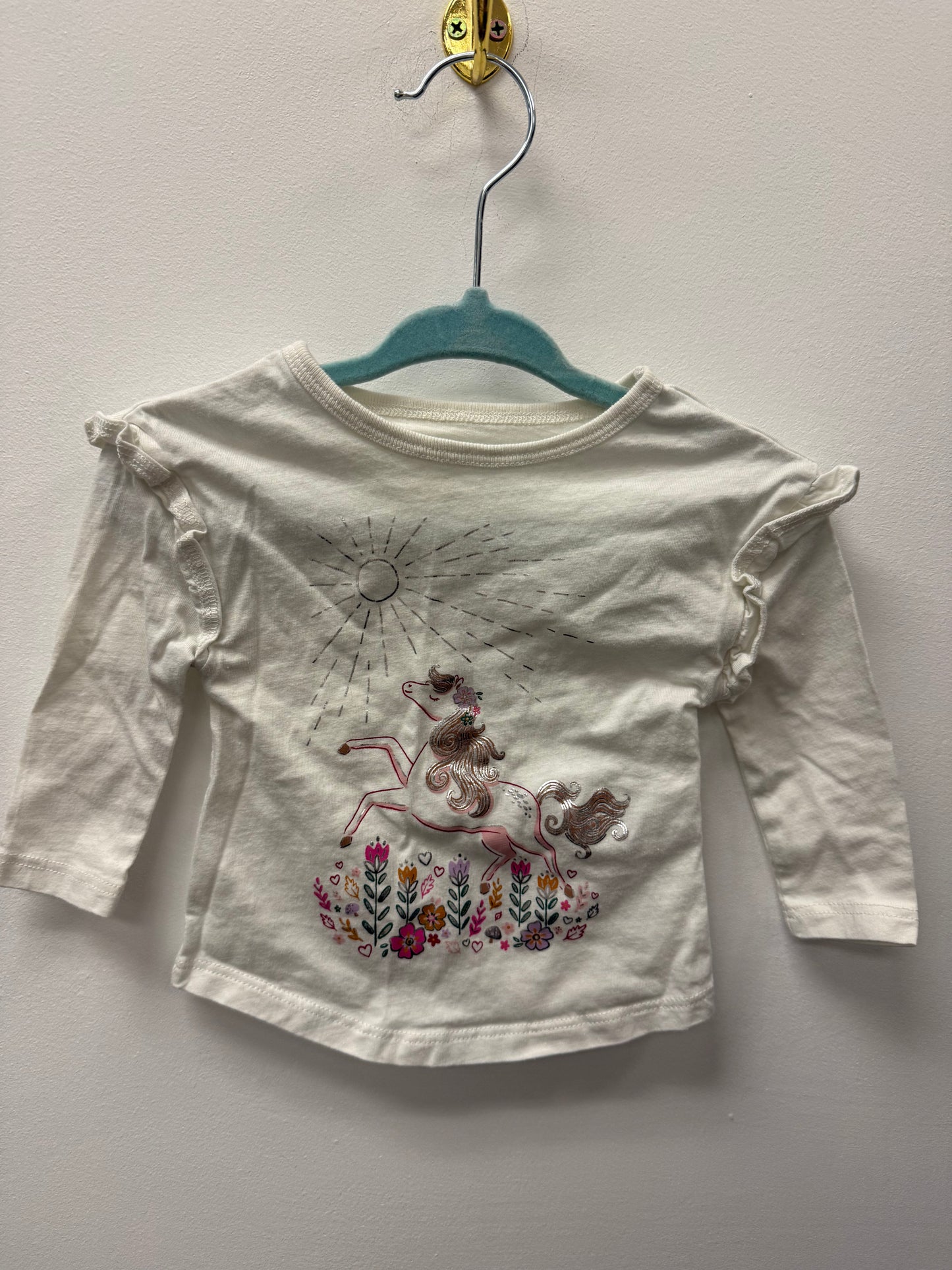 CARTERS UNICORN SHIRT SIZE 6M