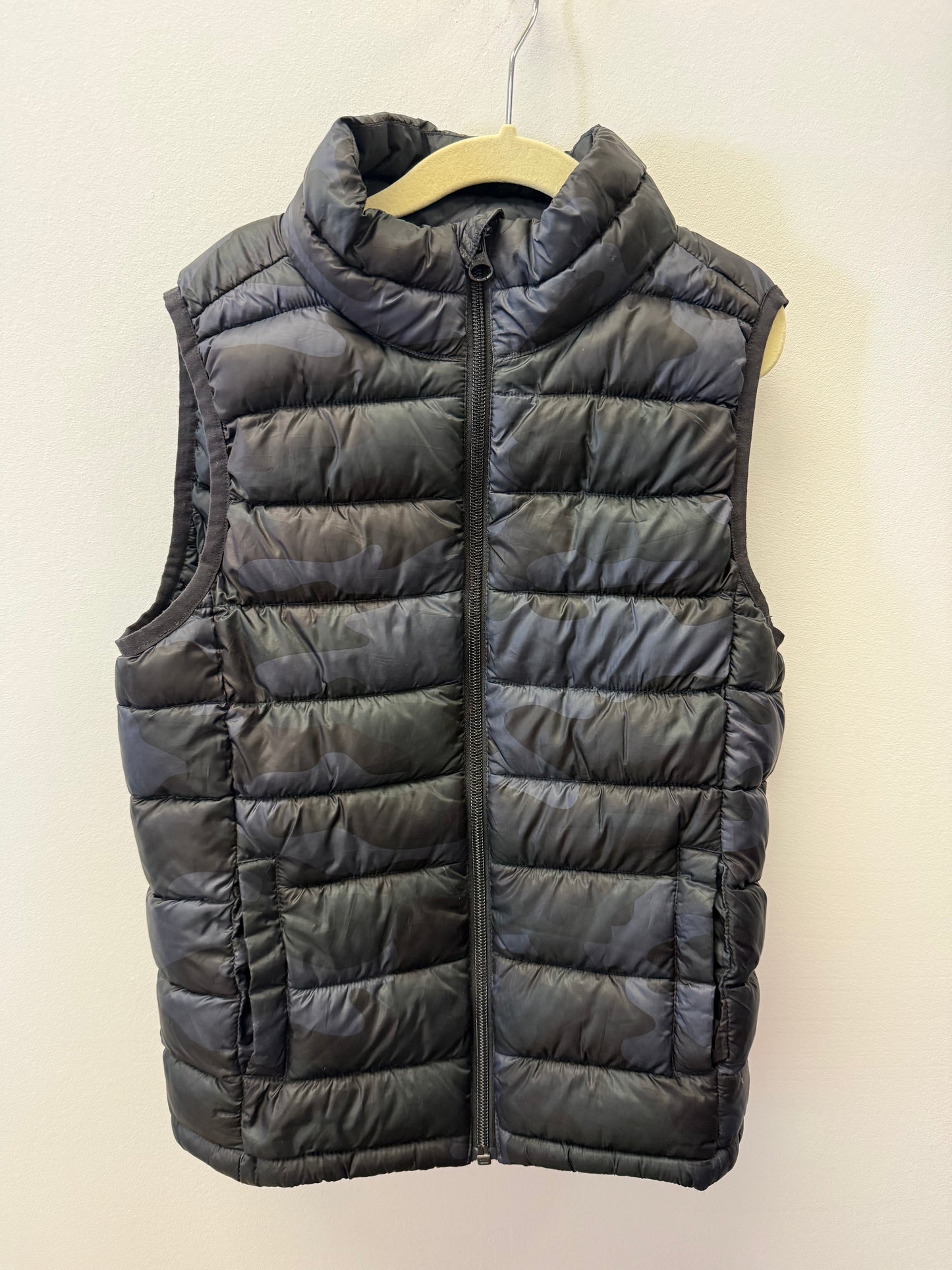 JOE FRESH PUFFER CAMO VEST SIZE 6