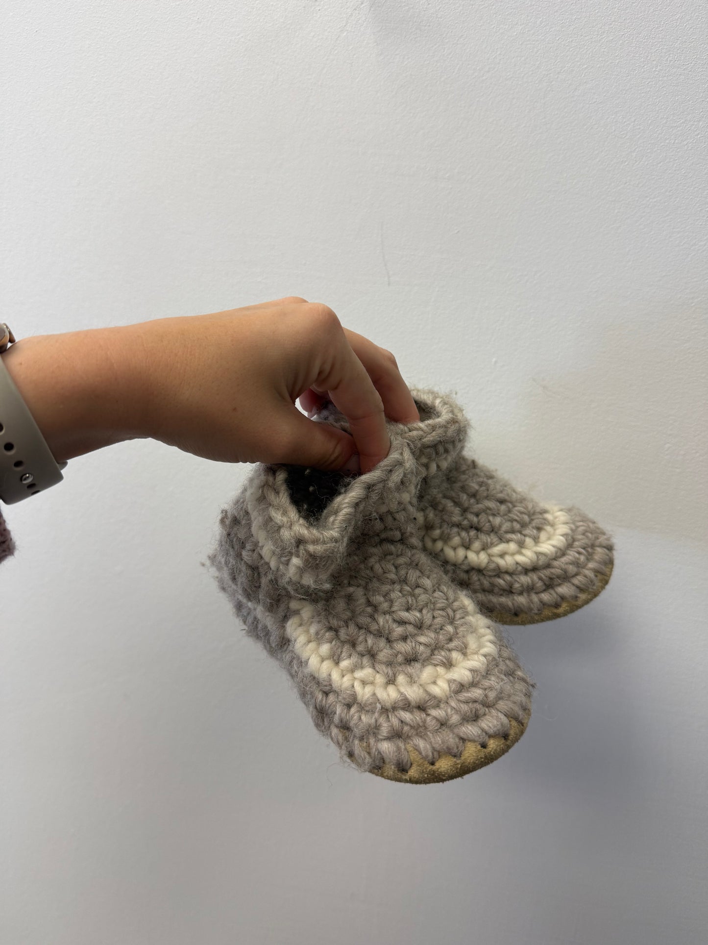 WOOL BOOTIES SIZE 2-3T