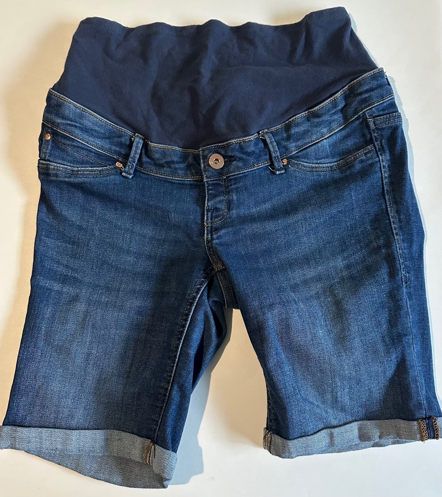 H&M, Denim Mid-Rib Maternity Shorts - Size 8