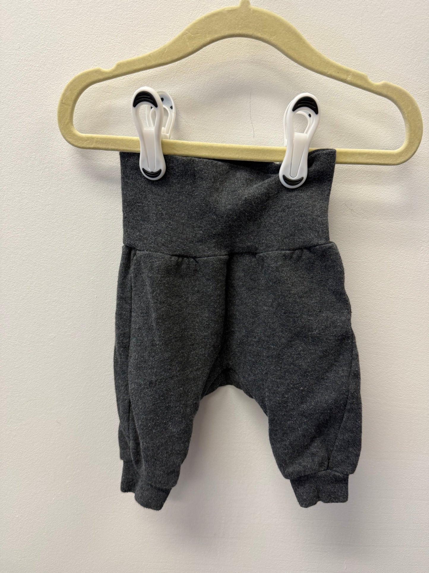 H&M PANTS SIZE 1-2M