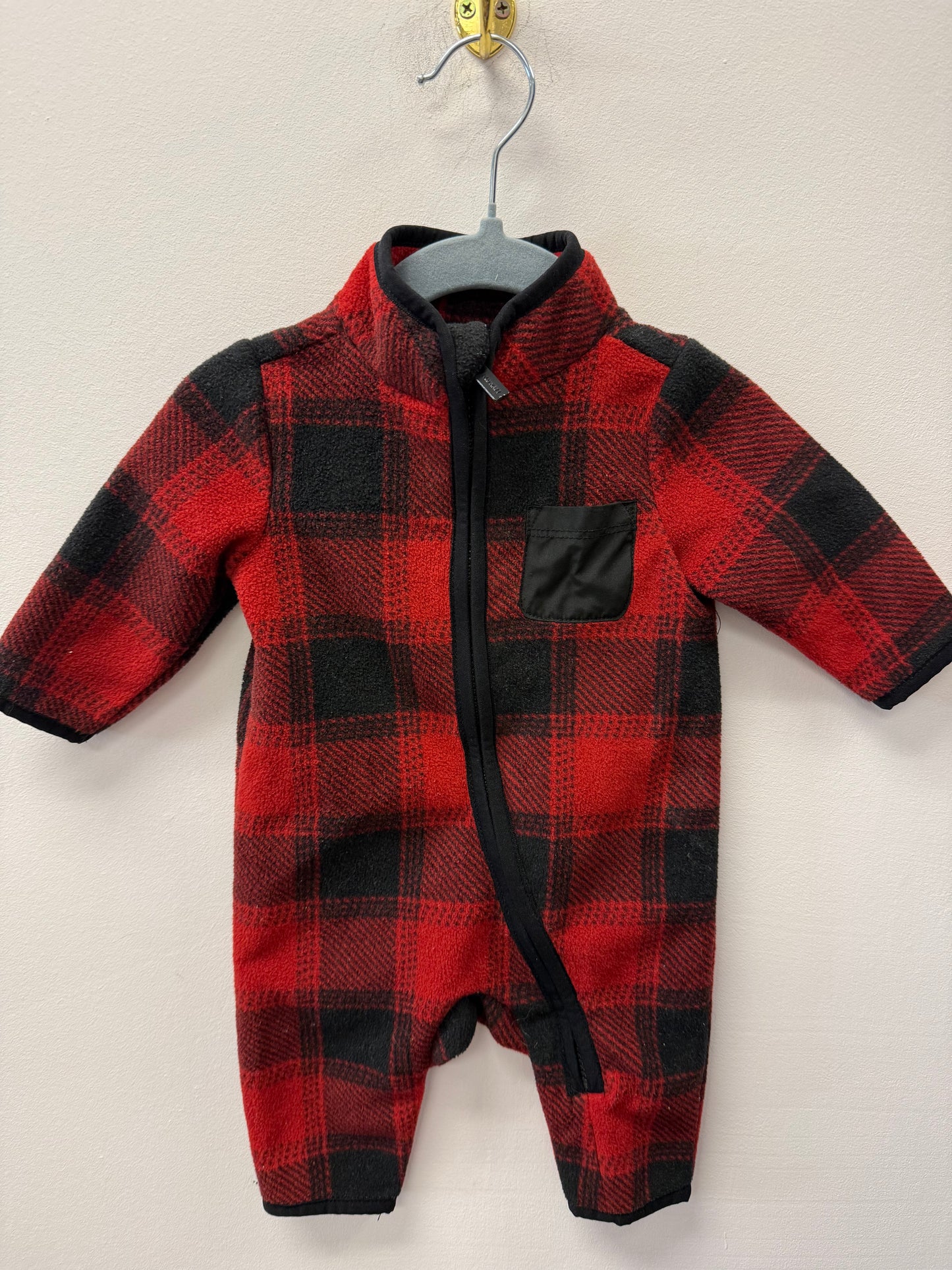 OLD NAVY FLEECE PLAID ONE PIECE SIZE 0-3M