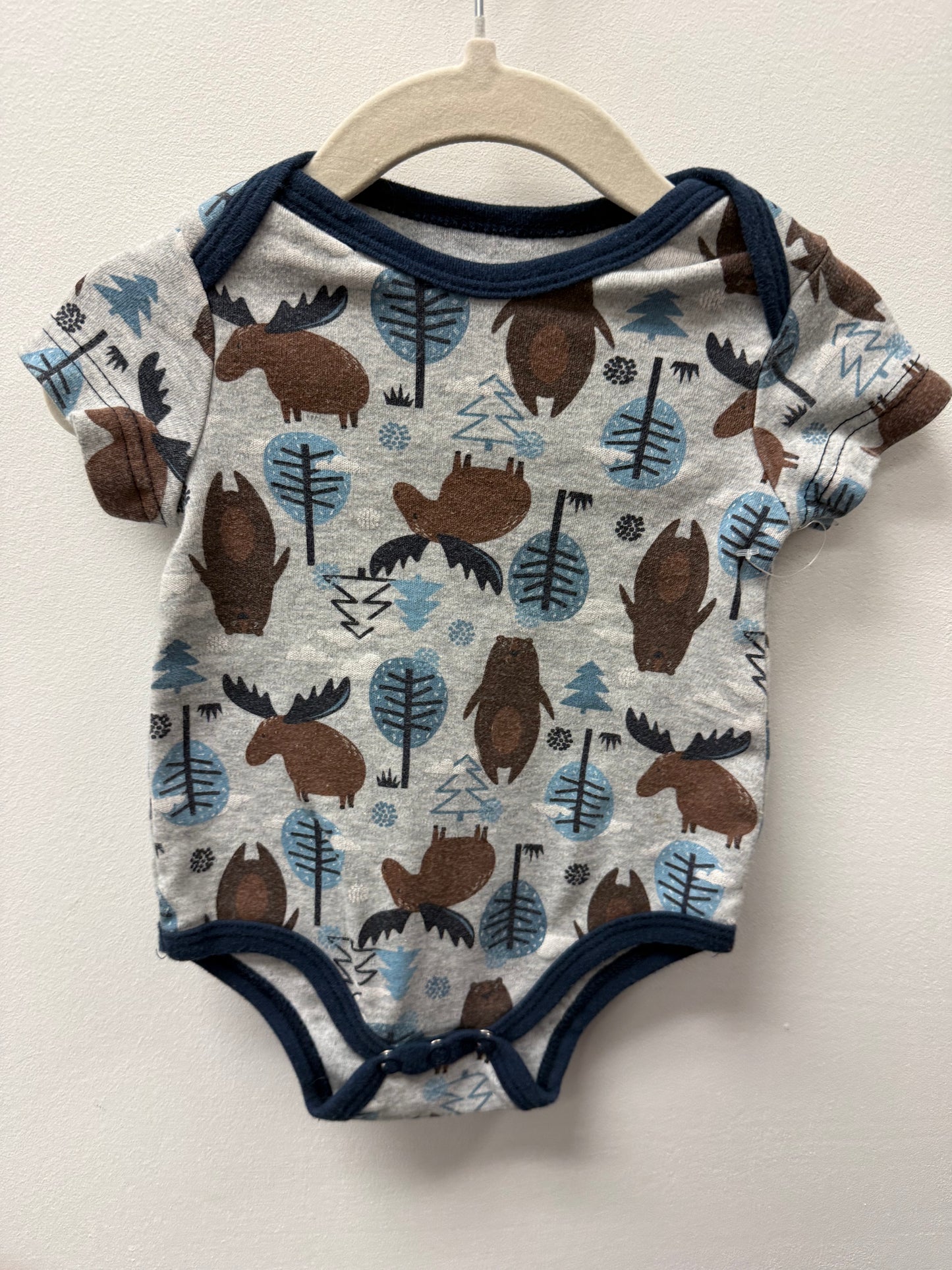 ARIE BABY BEAR ONESIE SIZE 3-6M