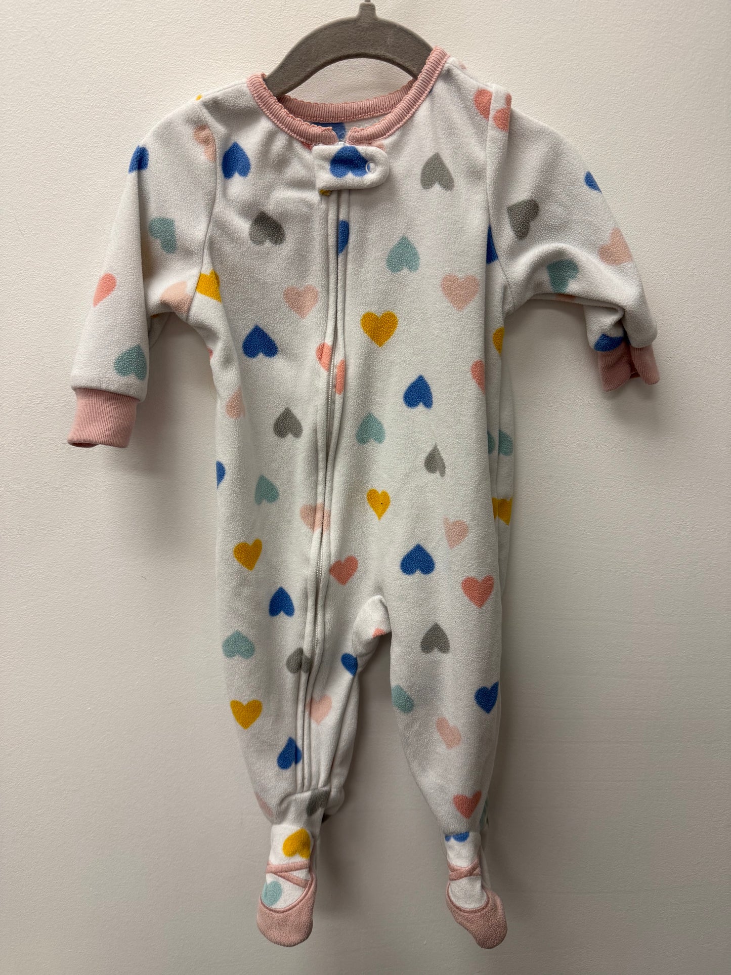 CARTERS FLEECE HEART SLEEPER SIZE 6M