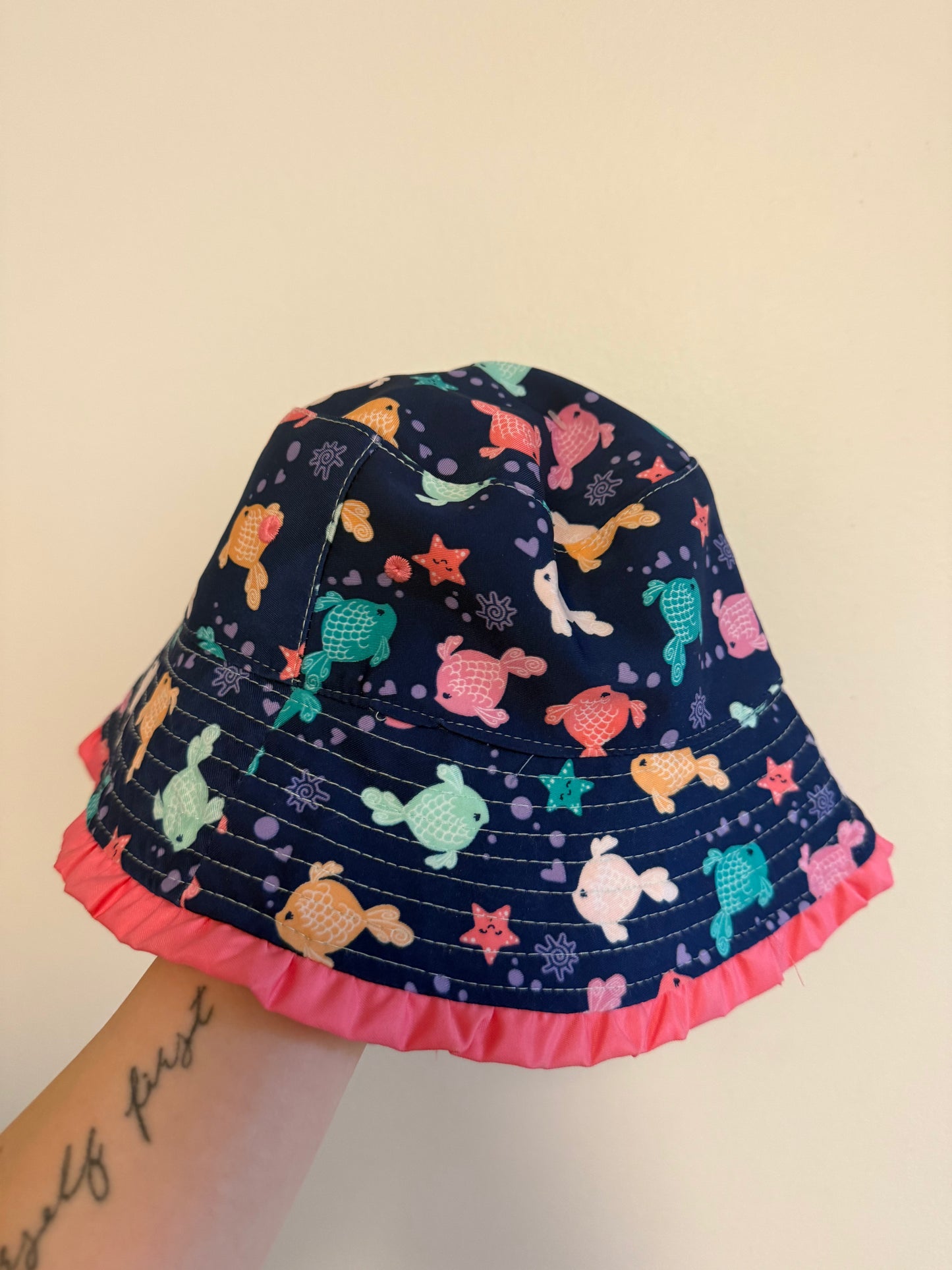 UV SKINZ REVERSIBLE SUN HAT SIZE 4T