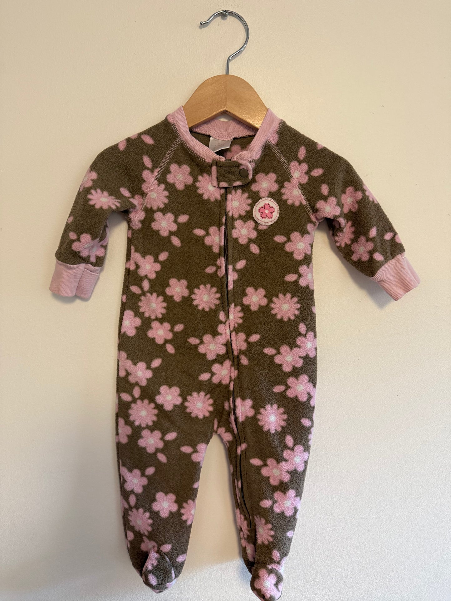 LOVE N CUDDLES FLEECE DAISY SLEEPER SIZE 3M