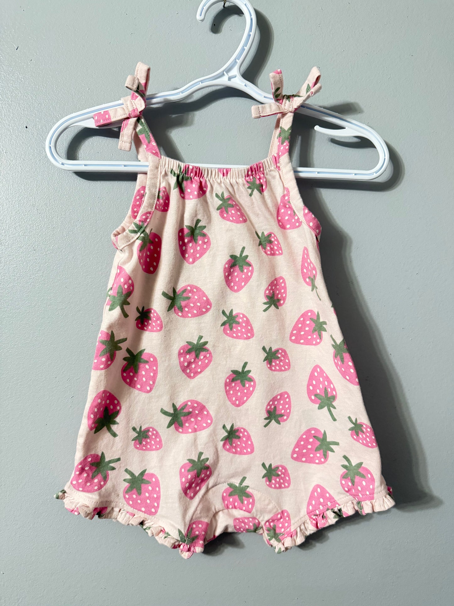 OLD NAVY STRAWBERRY ROMPER SIZE 12-18M