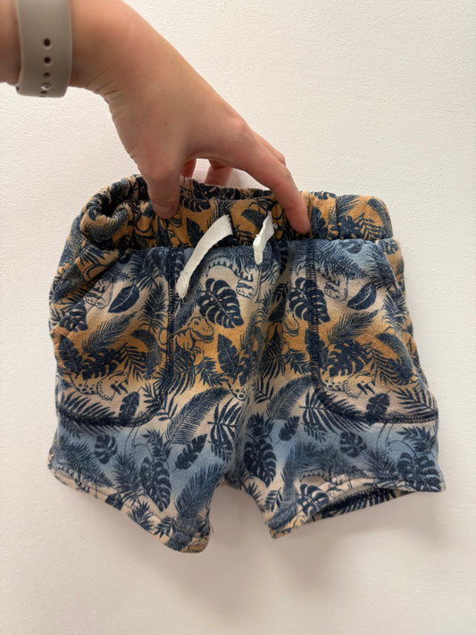 GARANIMALS DINO SHORTS SIZE 18M