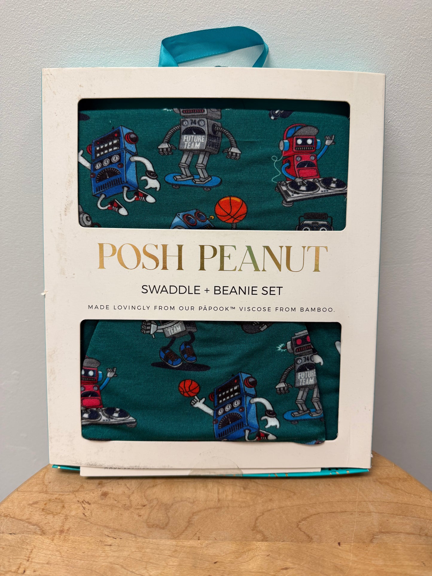 POSH PEANUT SWADDLE & BEANIE SET (ROBOT)