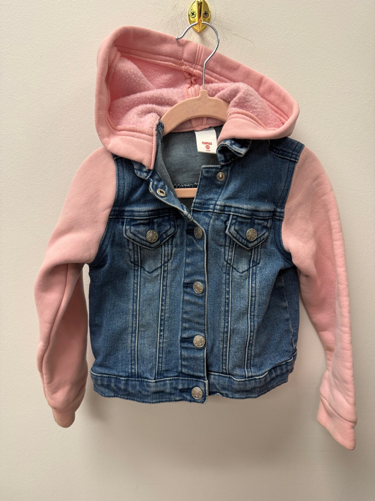 FABKIDS JEAN JACKET SIZE 4-5 (PLAY)