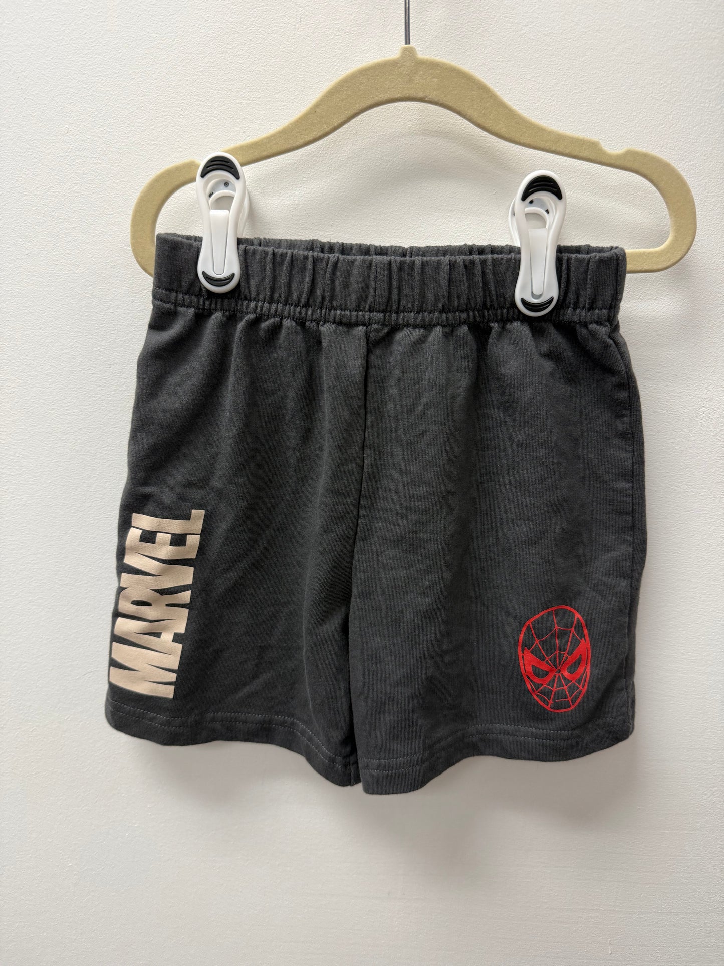 MARVEL SPIDER MAN SHORTS SIZE 5