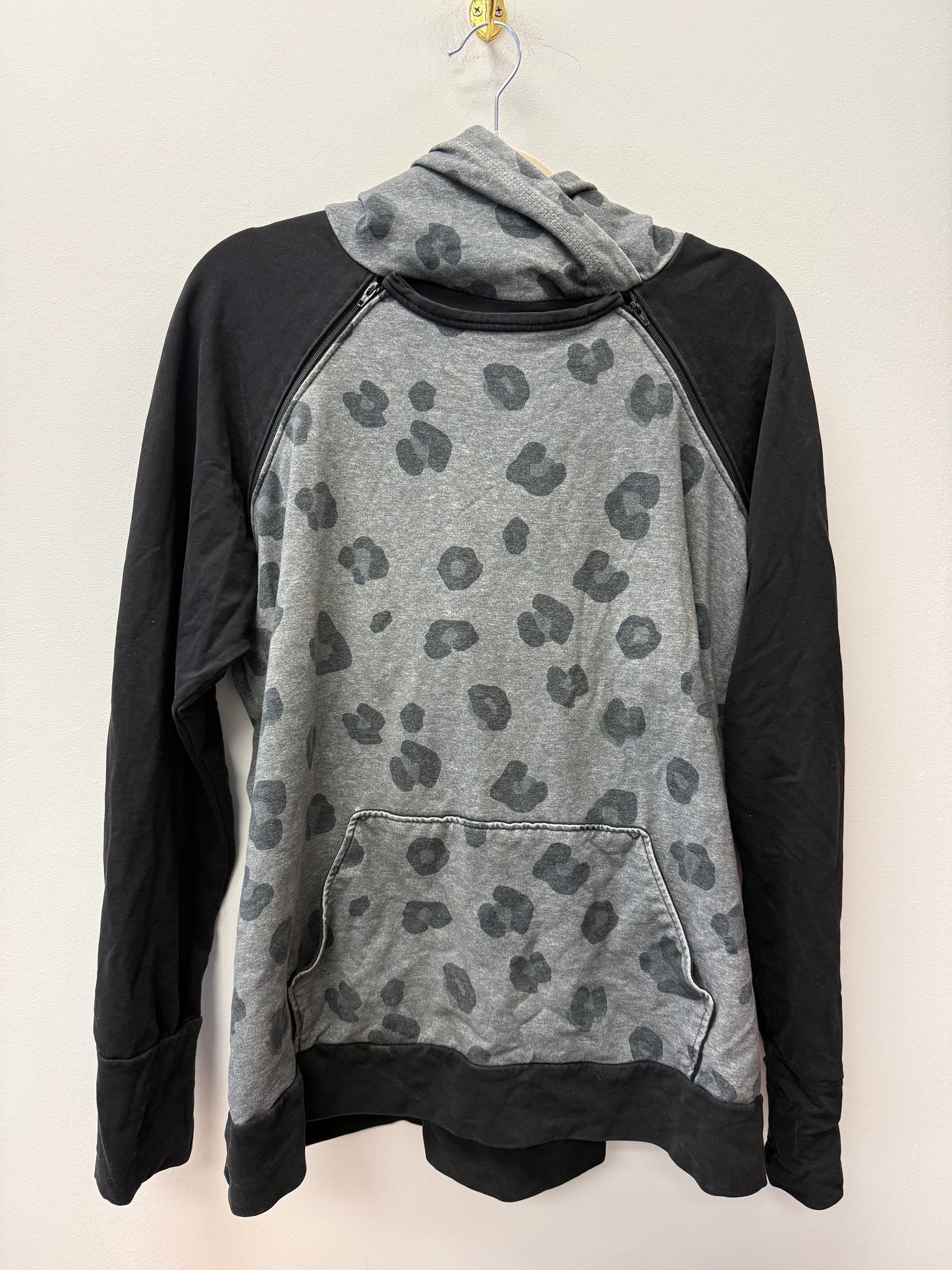 CHEETAH NURSING HOODIE SIZE L/XL