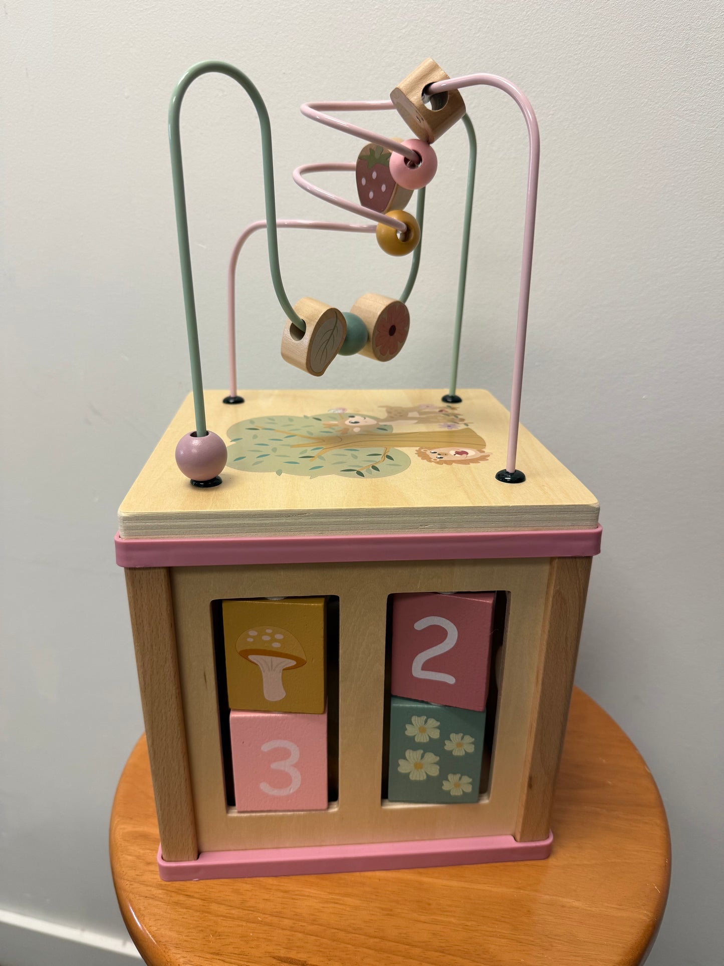 WOODEN TOY BLOCK