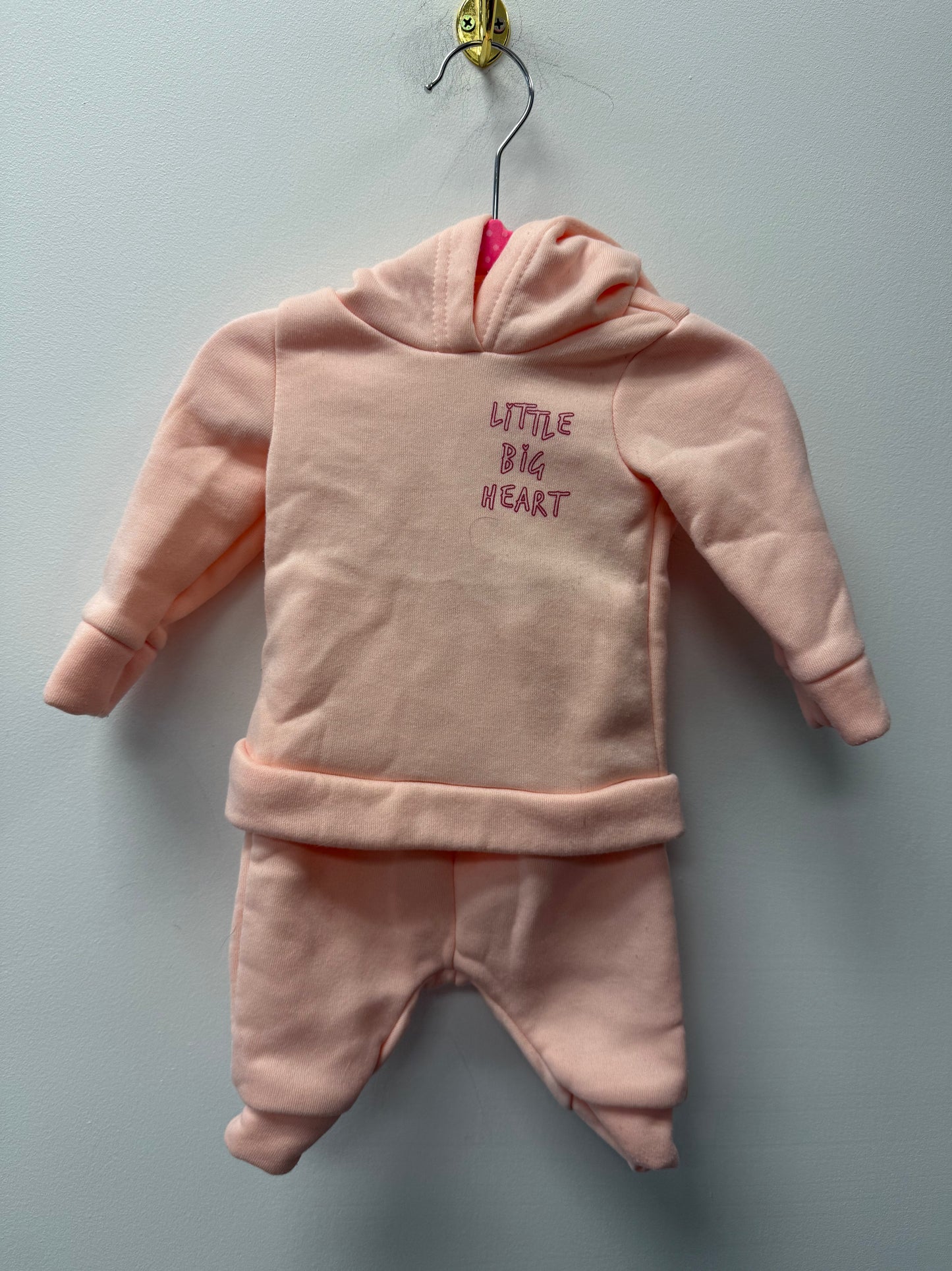 LITTLE HERO SWEATER OUTFIT SIZE 0-3M