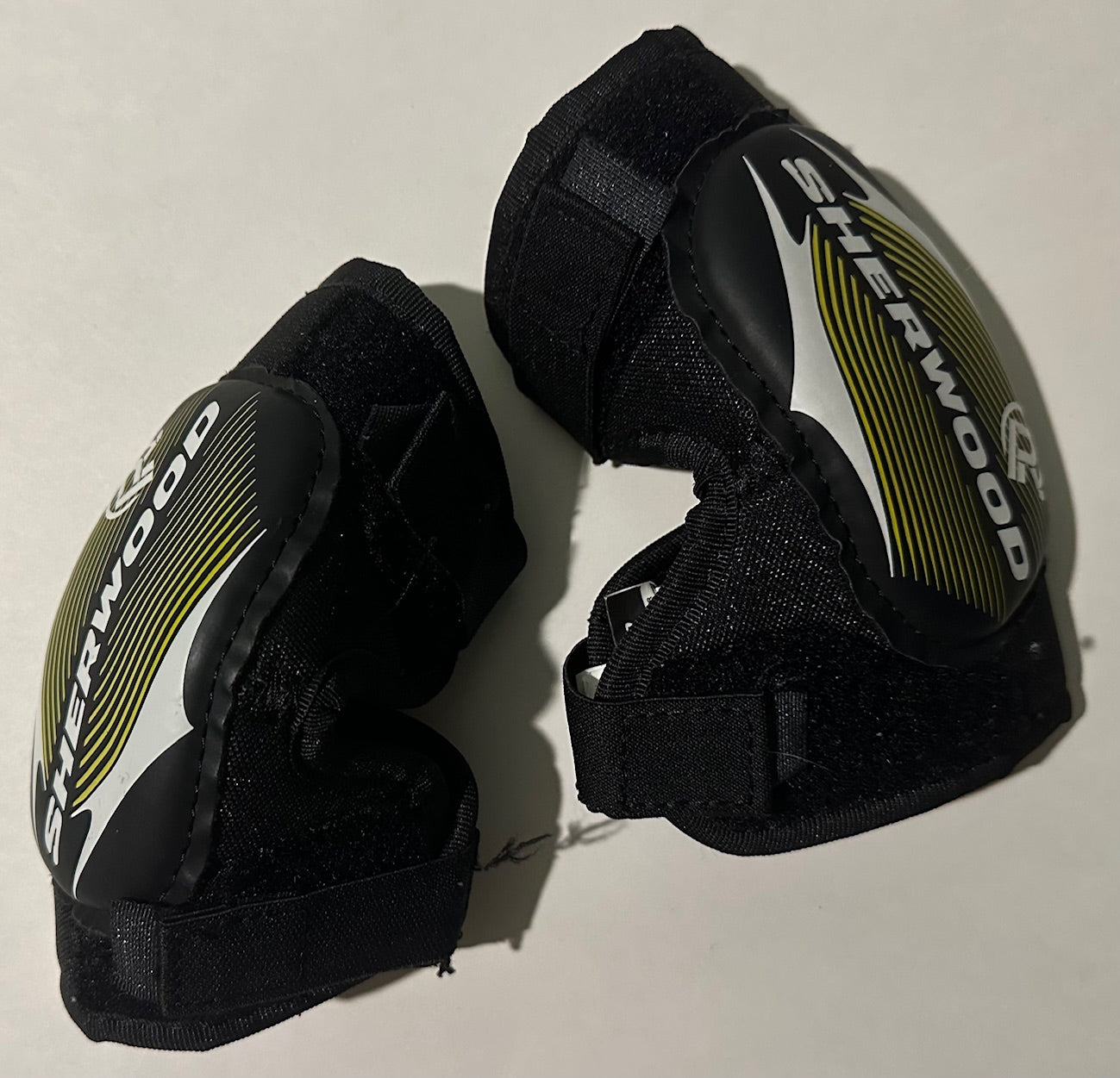 Sherwood, Black Hockey Elbow Pads - Size Youth L/XL