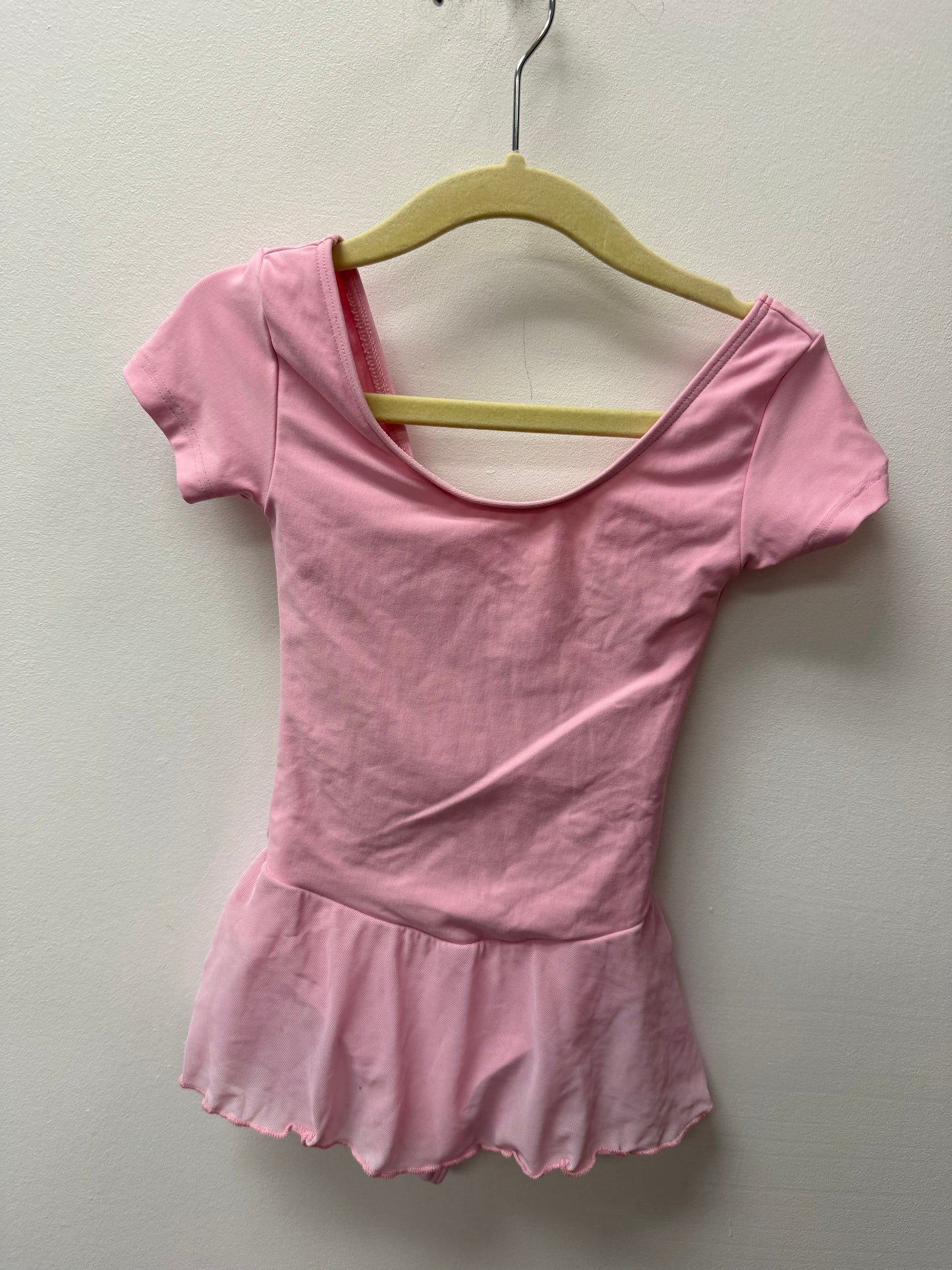 WEAR MOI DANCE OUTFIT SIZE 6-8
