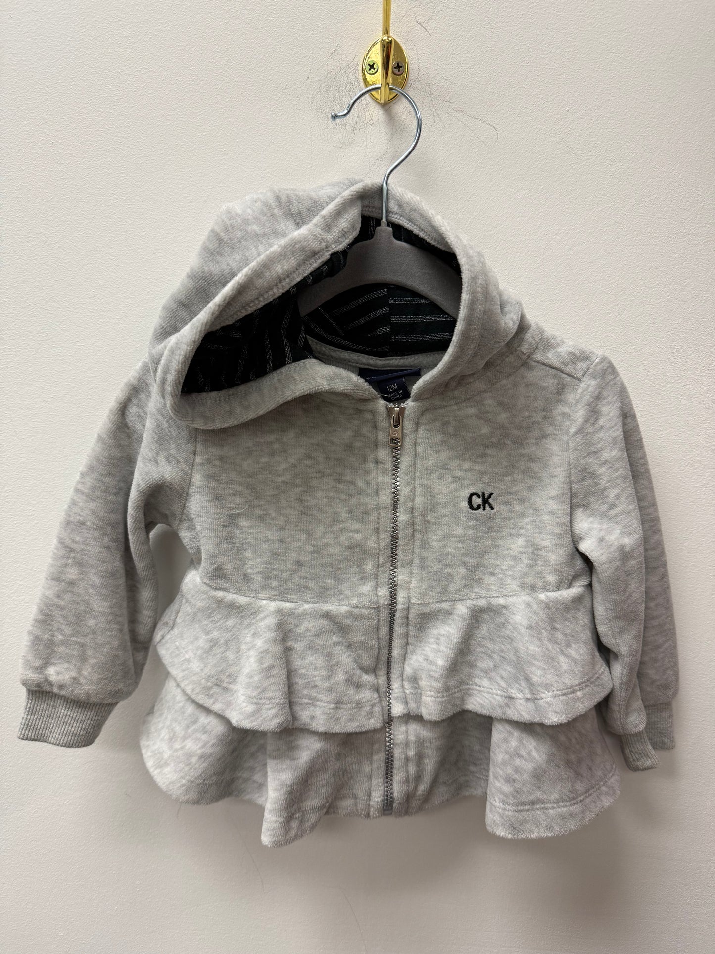 CALVIN KLEIN VELVET SWEATER SIZE 12M